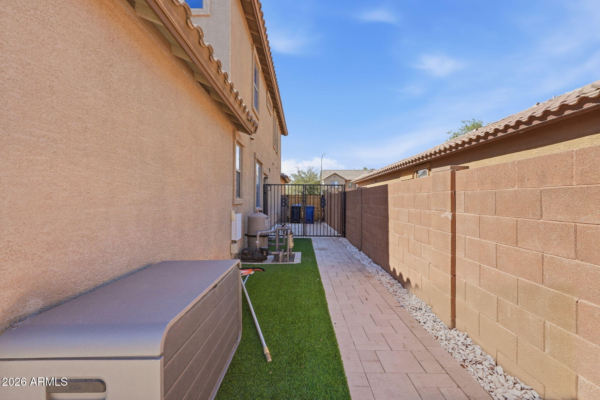 DONATELA 1 - Residential Lease