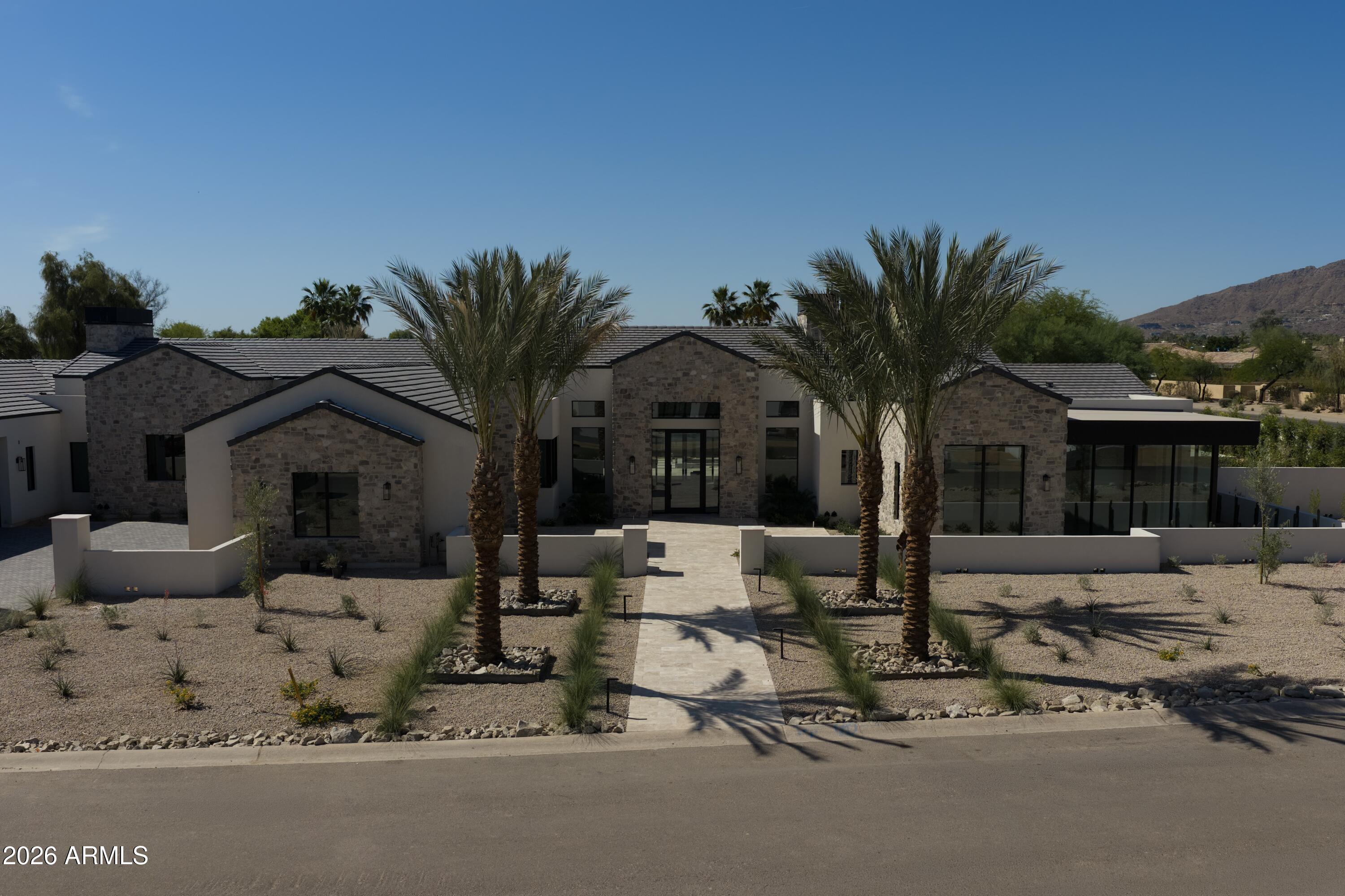 SALIDA DEL SOL - Residential