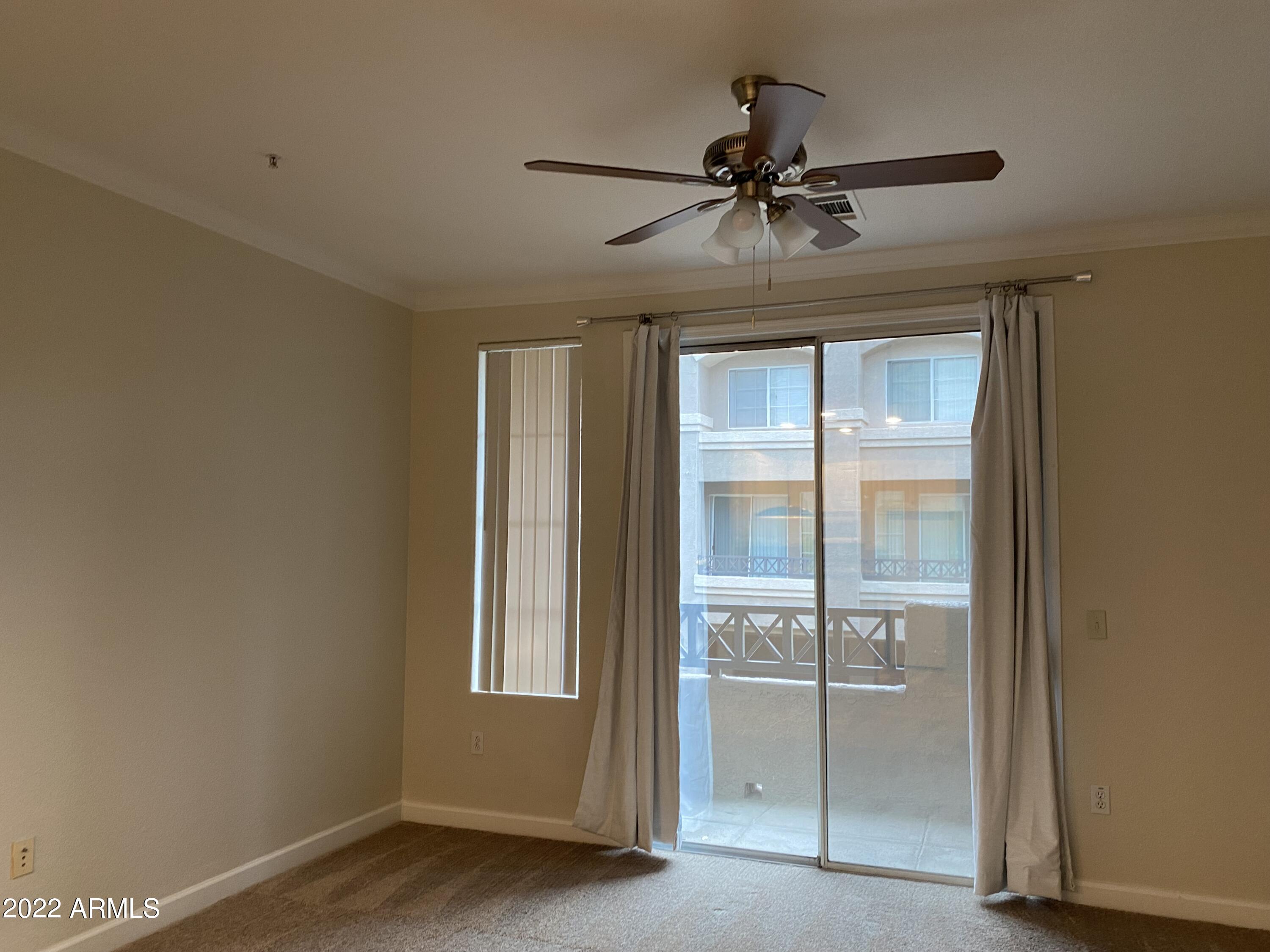 VILLAS AT STONECREEK - Residential Lease