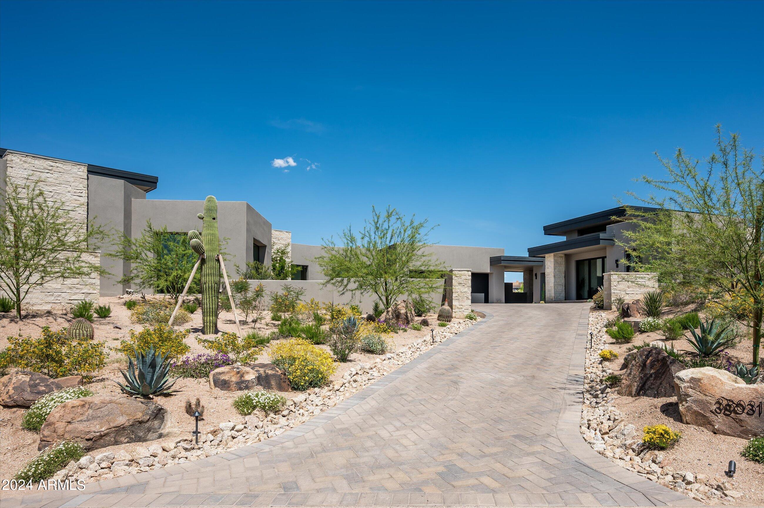 DESERT MOUNTAIN PHASE 1 UNIT 2 LOT 206-335 TR A - Residential