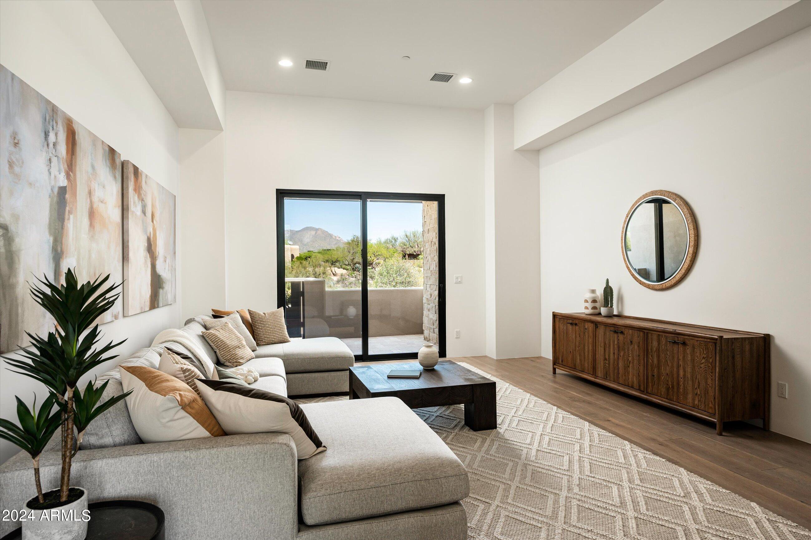 DESERT MOUNTAIN PHASE 1 UNIT 2 LOT 206-335 TR A - Residential