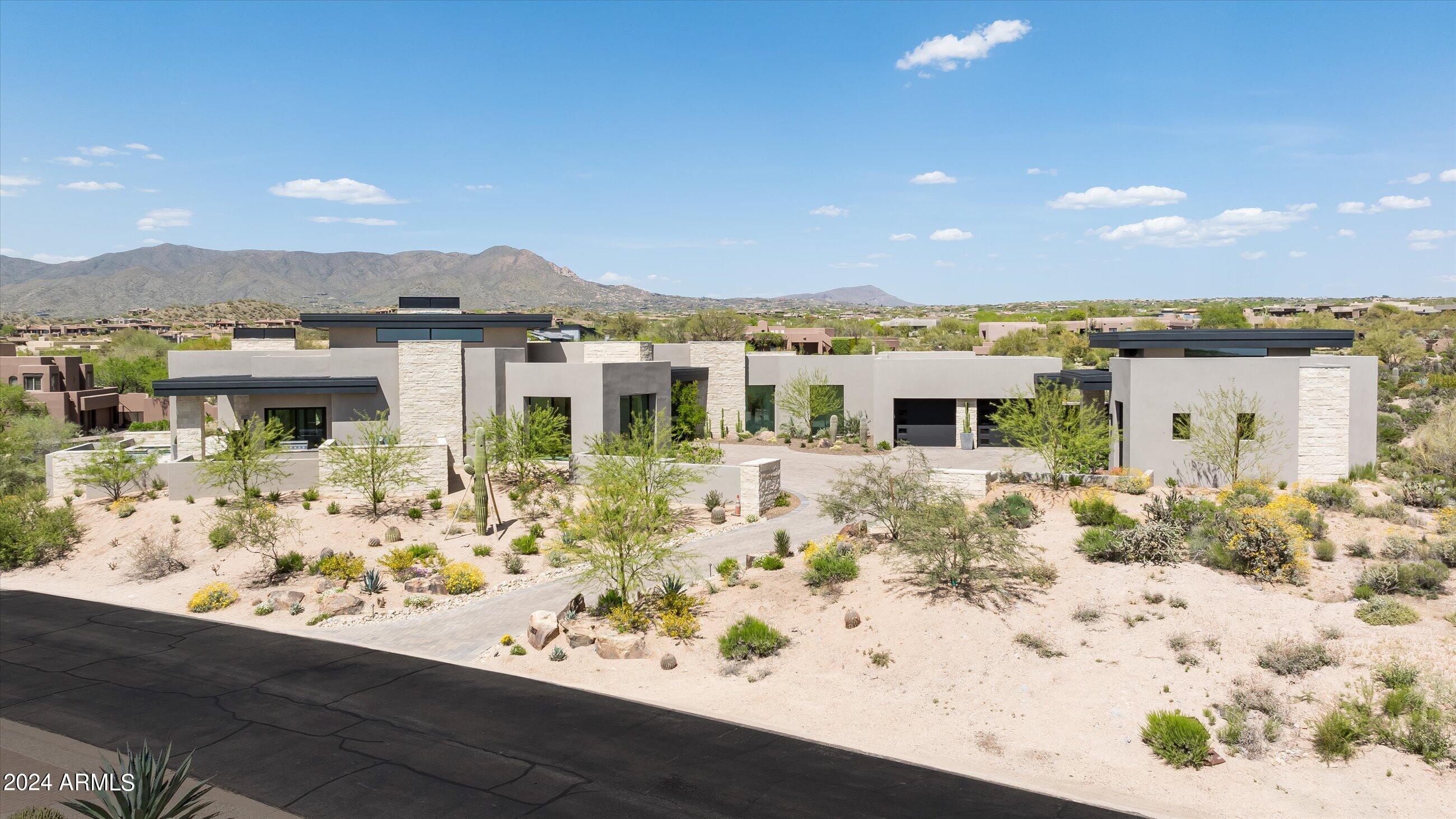 DESERT MOUNTAIN PHASE 1 UNIT 2 LOT 206-335 TR A - Residential