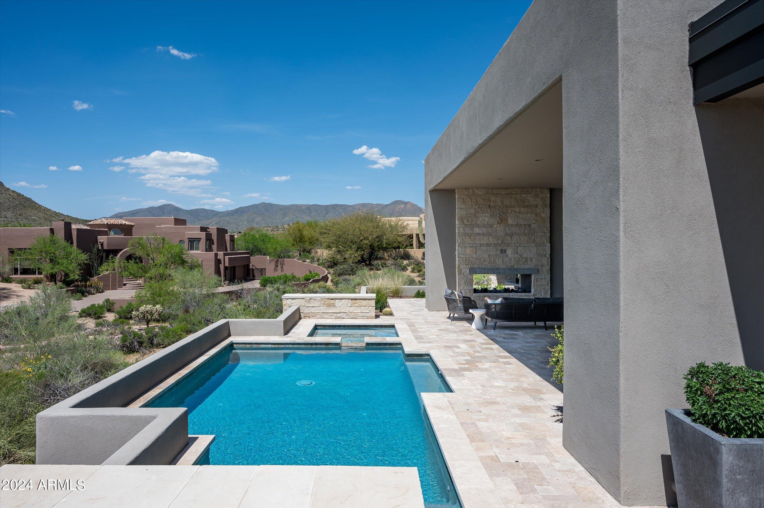 DESERT MOUNTAIN PHASE 1 UNIT 2 LOT 206-335 TR A - Residential