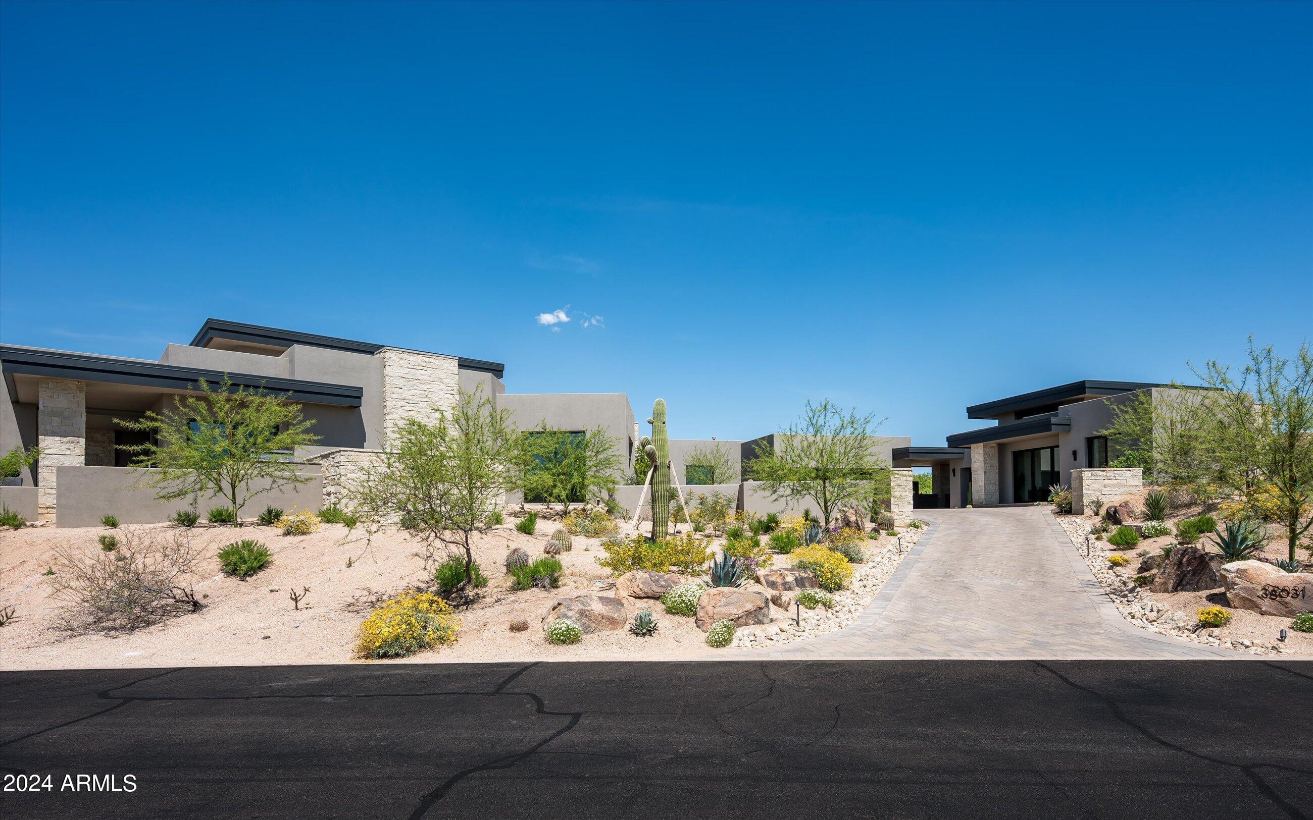 DESERT MOUNTAIN PHASE 1 UNIT 2 LOT 206-335 TR A - Residential