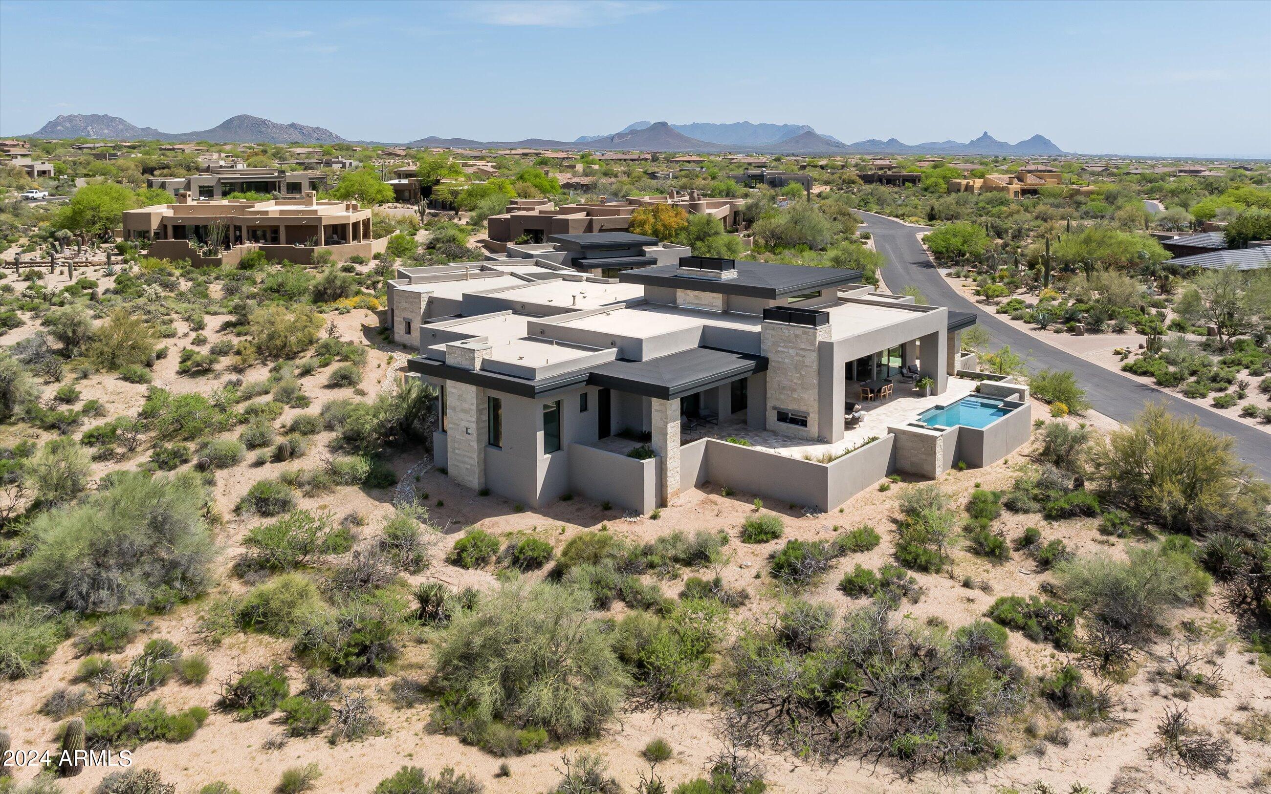 DESERT MOUNTAIN PHASE 1 UNIT 2 LOT 206-335 TR A - Residential