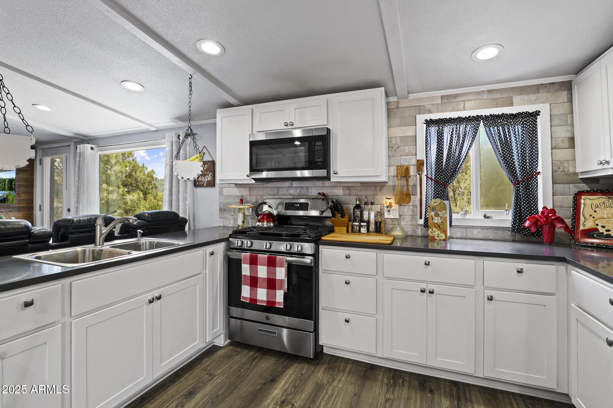 COLCORD MOUNTAIN HOMESITES UNIT 3 - Residential