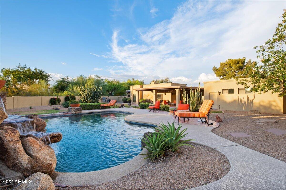 Tierra Del Paraiso - Residential