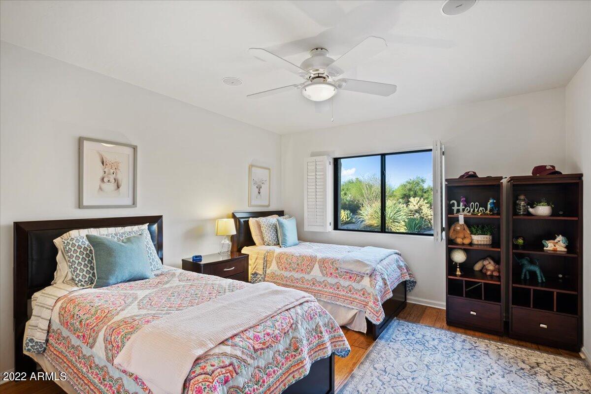 Tierra Del Paraiso - Residential