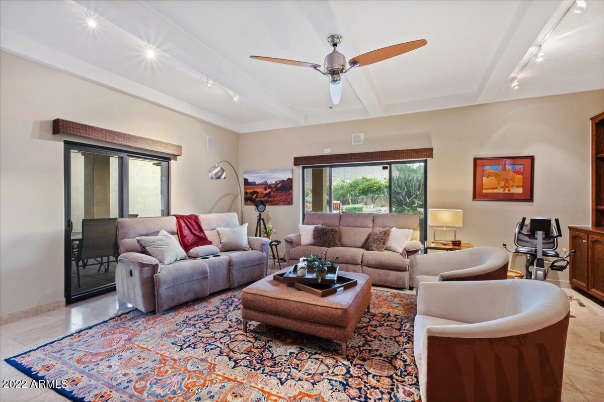 Tierra Del Paraiso - Residential