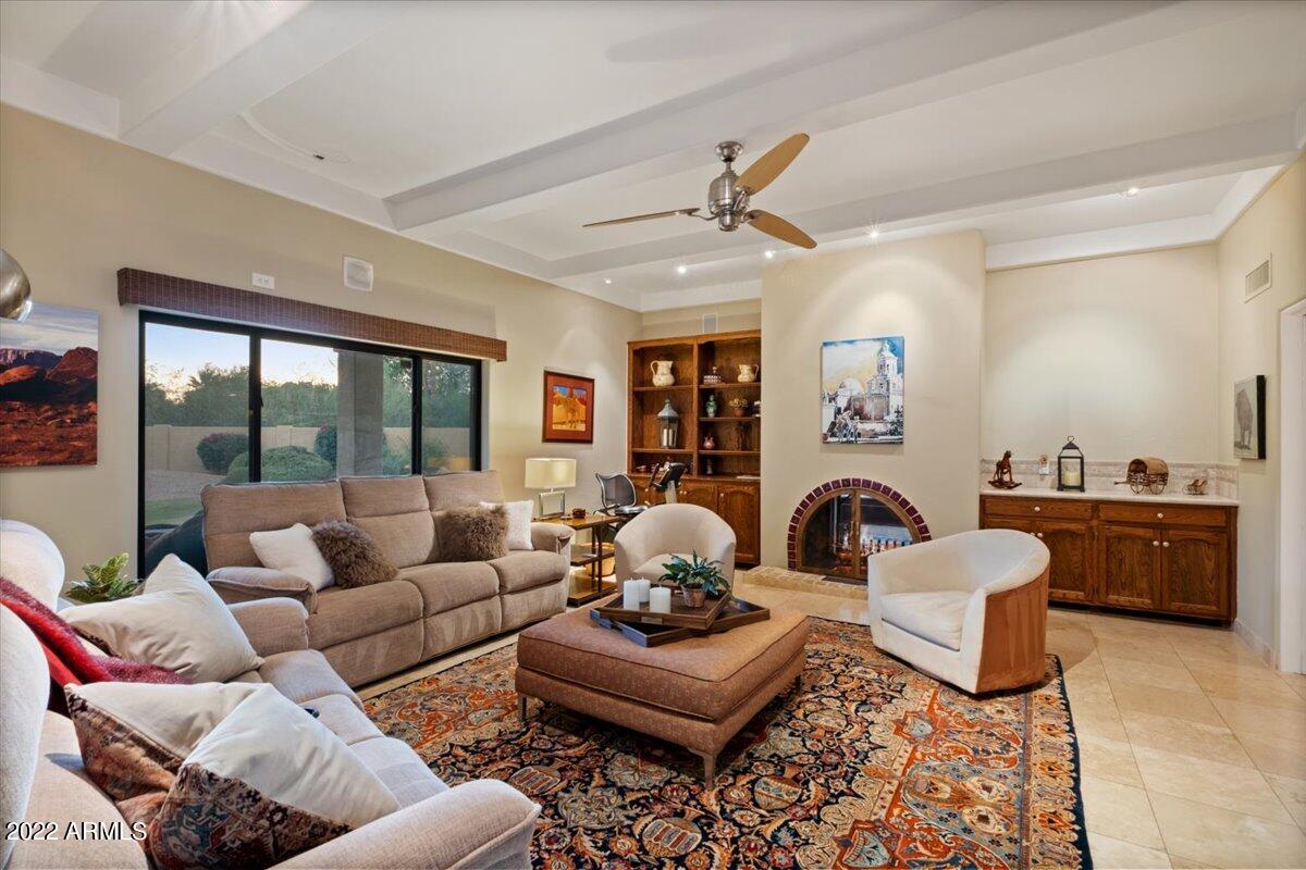 Tierra Del Paraiso - Residential