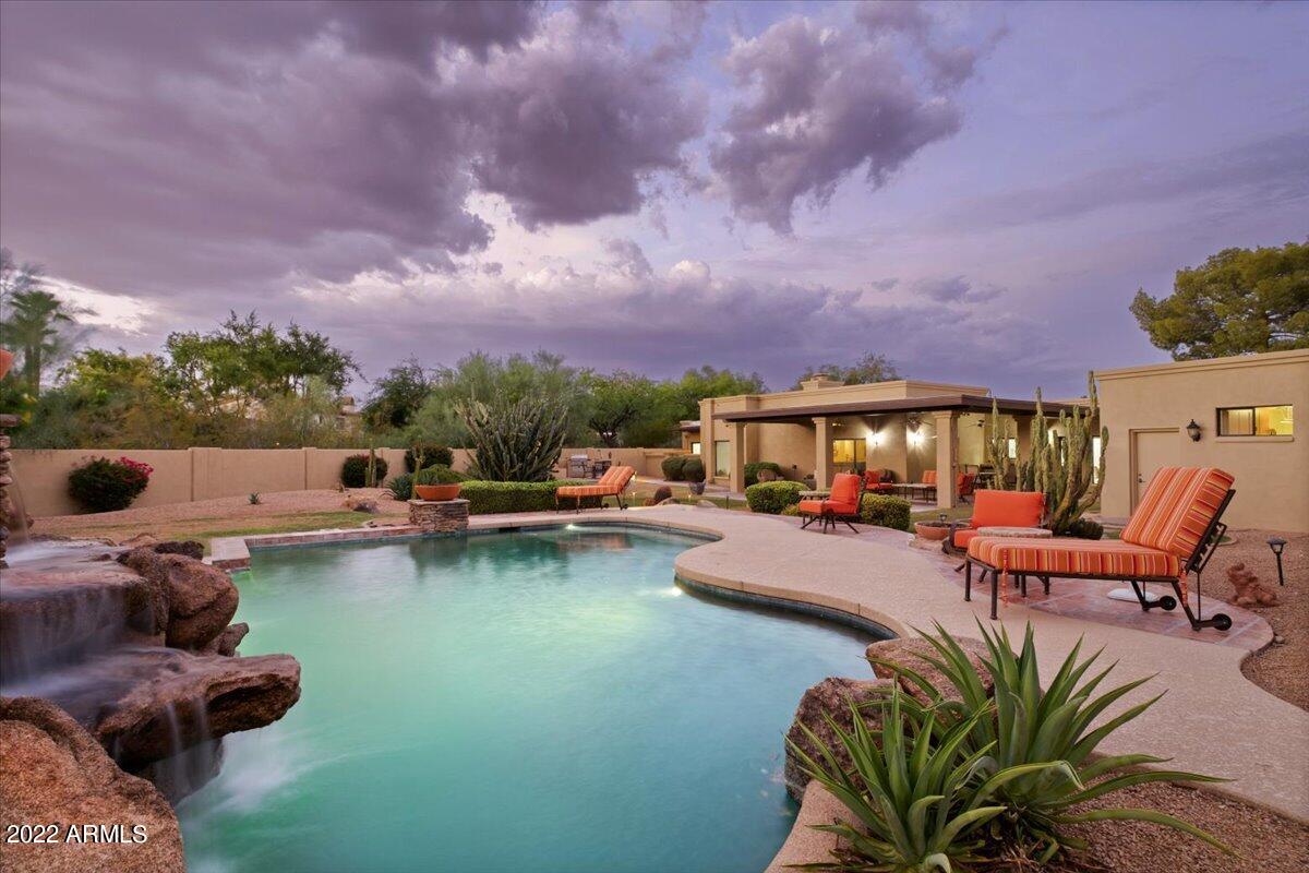 Tierra Del Paraiso - Residential