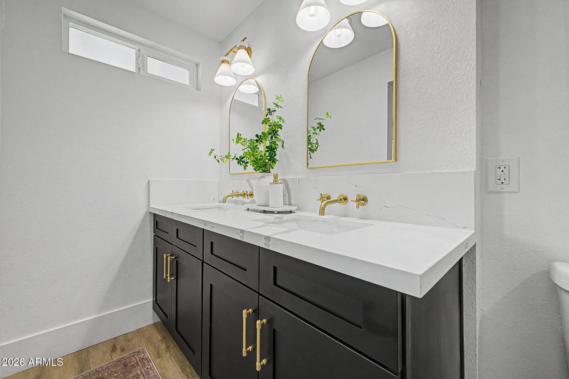 BRENTWOOD MANOR UNIT 4 - Residential