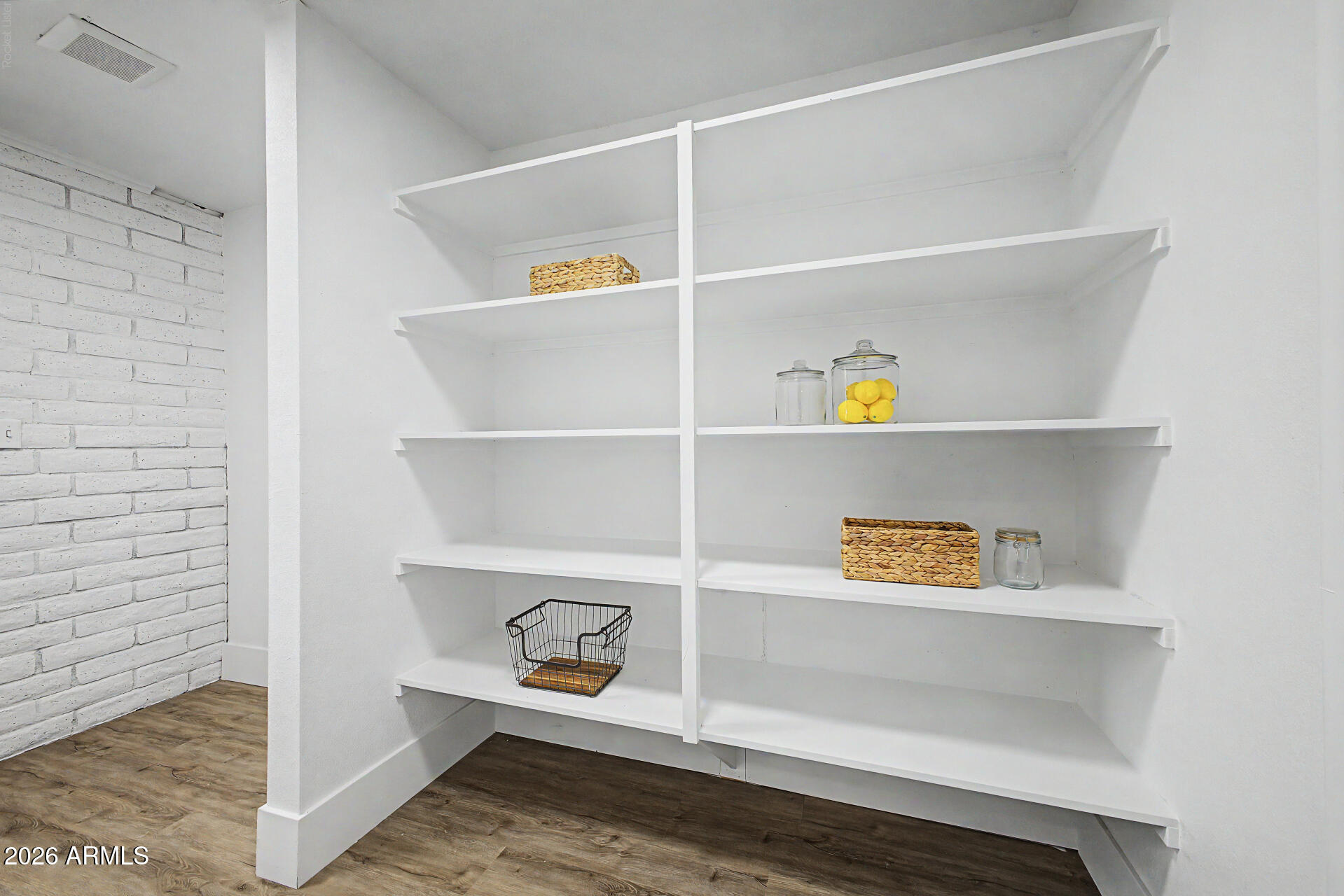 BRENTWOOD MANOR UNIT 4 - Residential