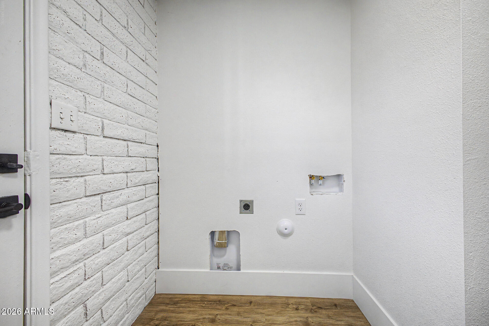 BRENTWOOD MANOR UNIT 4 - Residential