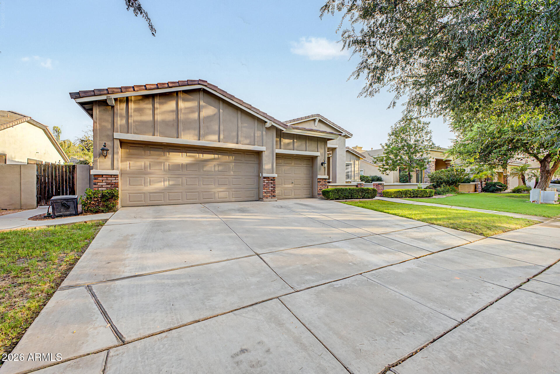 HIGLEY ESTATES - Residential