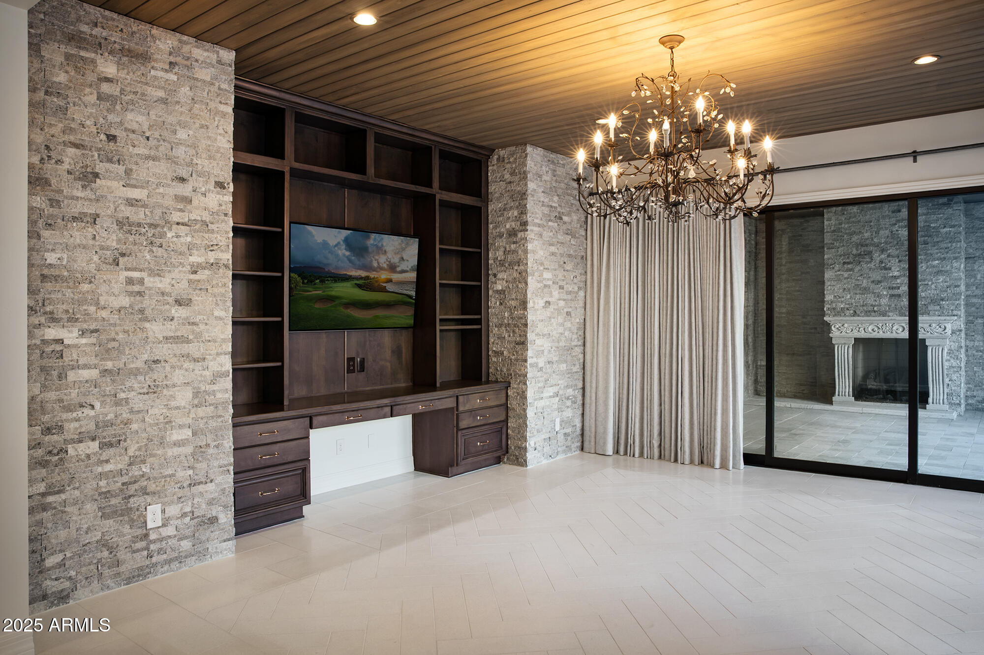 TURQUESA EQUESTRIAN ESTATES - Residential