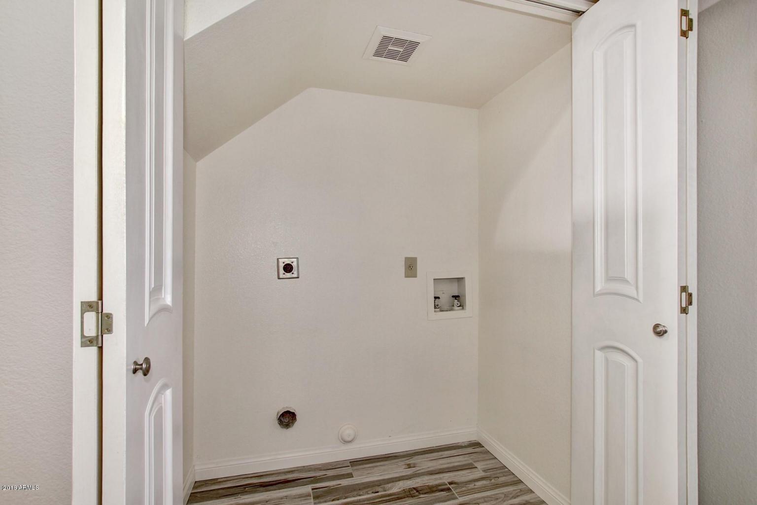 PECOS NORTH - Residential Lease