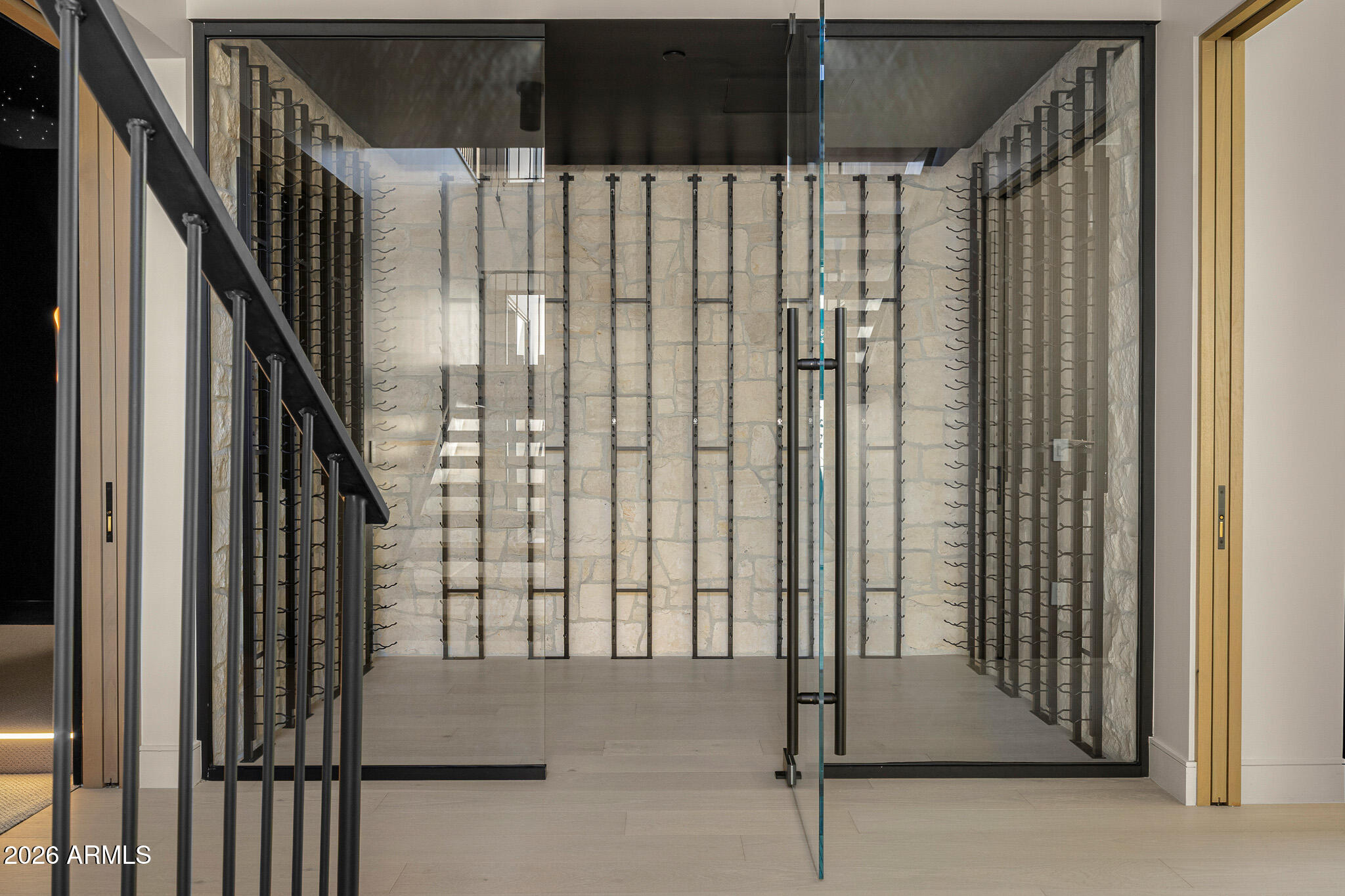 DROMEDARY SQUARE - Residential