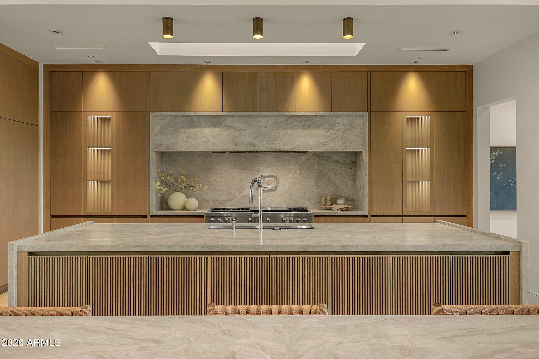 DROMEDARY SQUARE - Residential