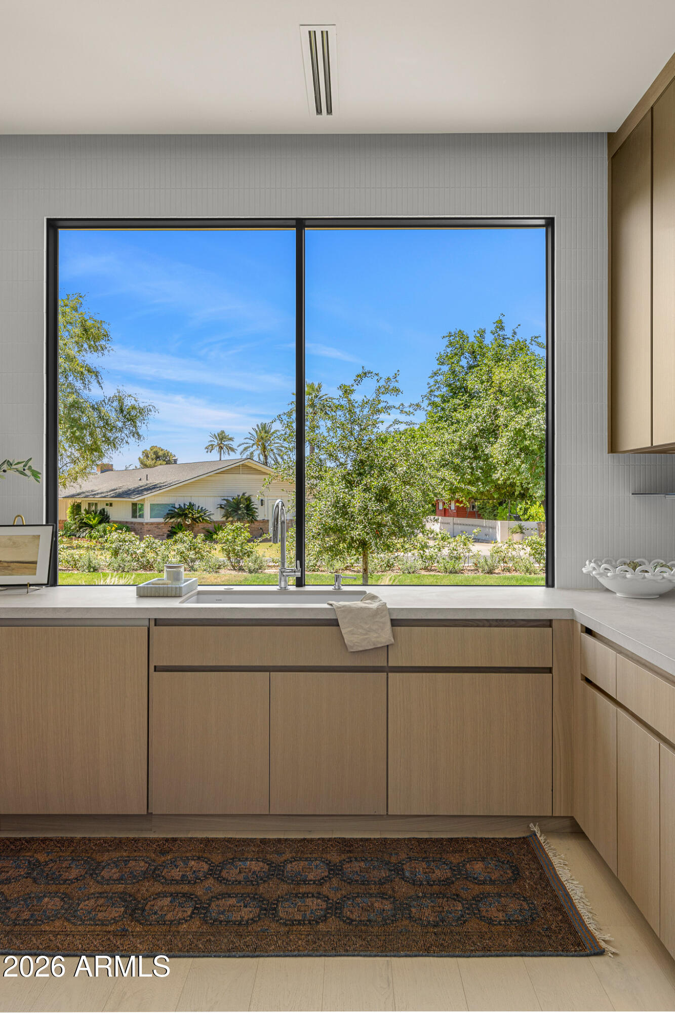 DROMEDARY SQUARE - Residential