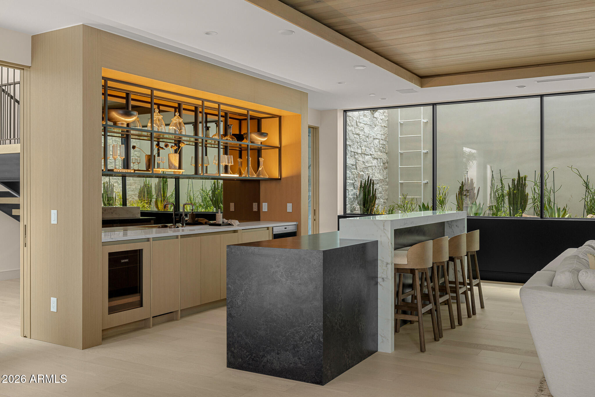 DROMEDARY SQUARE - Residential