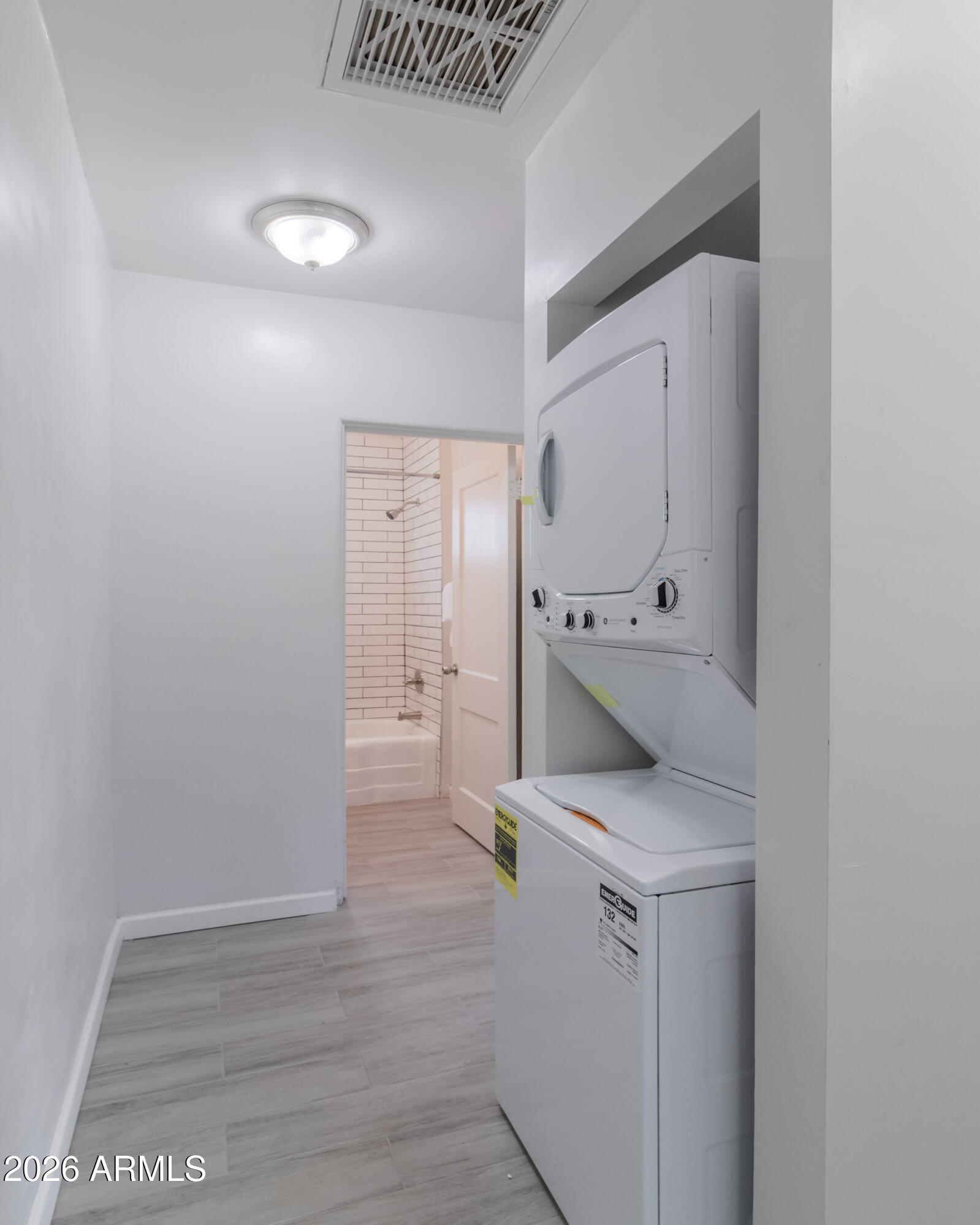 RONALDS PARK - Residential Lease
