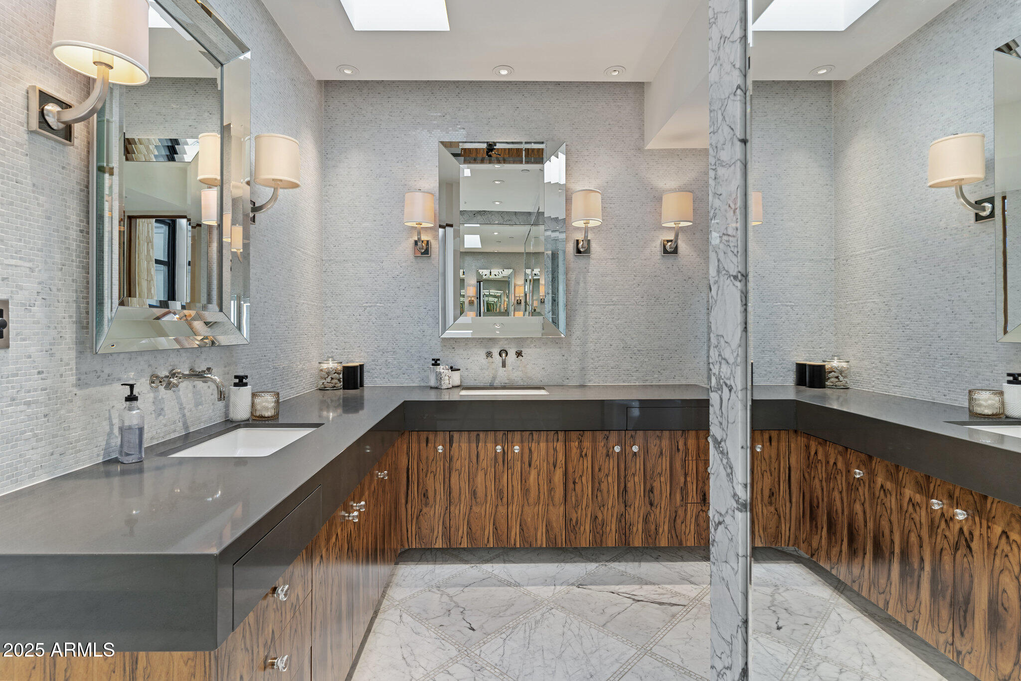 HERITAGE HILLS UNIT 1 - Residential