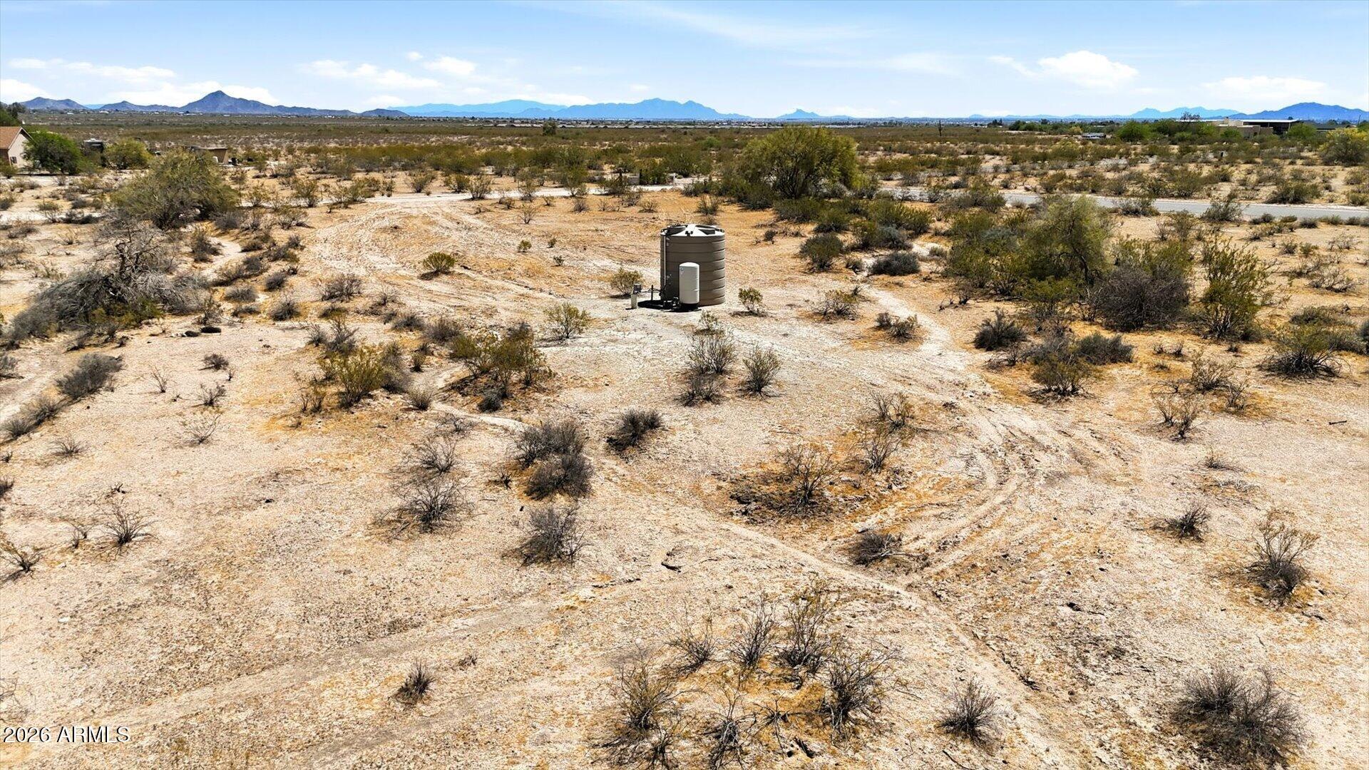 A PORTION OF THE NORTH HALF OF THE NORTHEAST QUART - Land