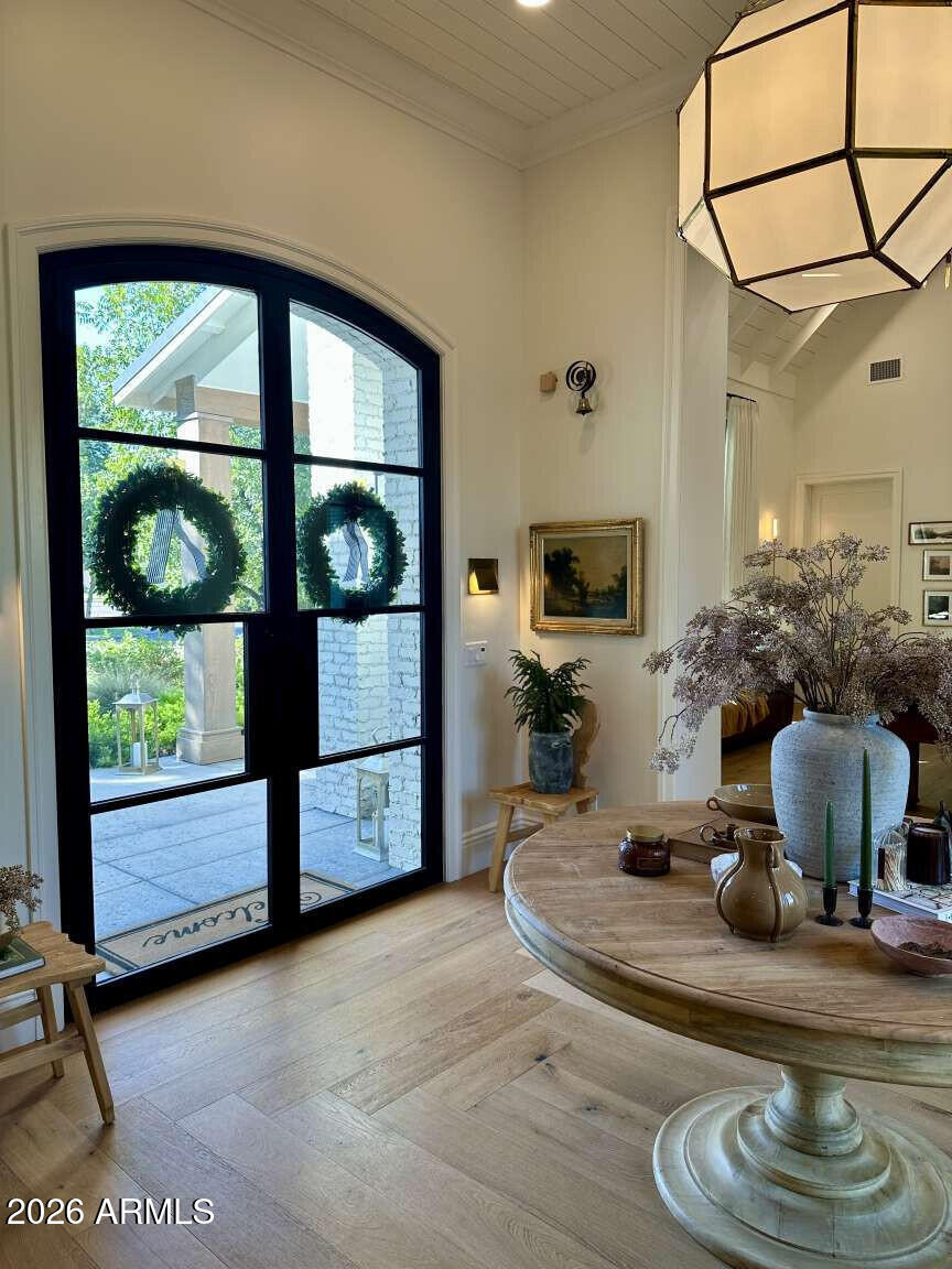 PECAN LIGHTS - Residential