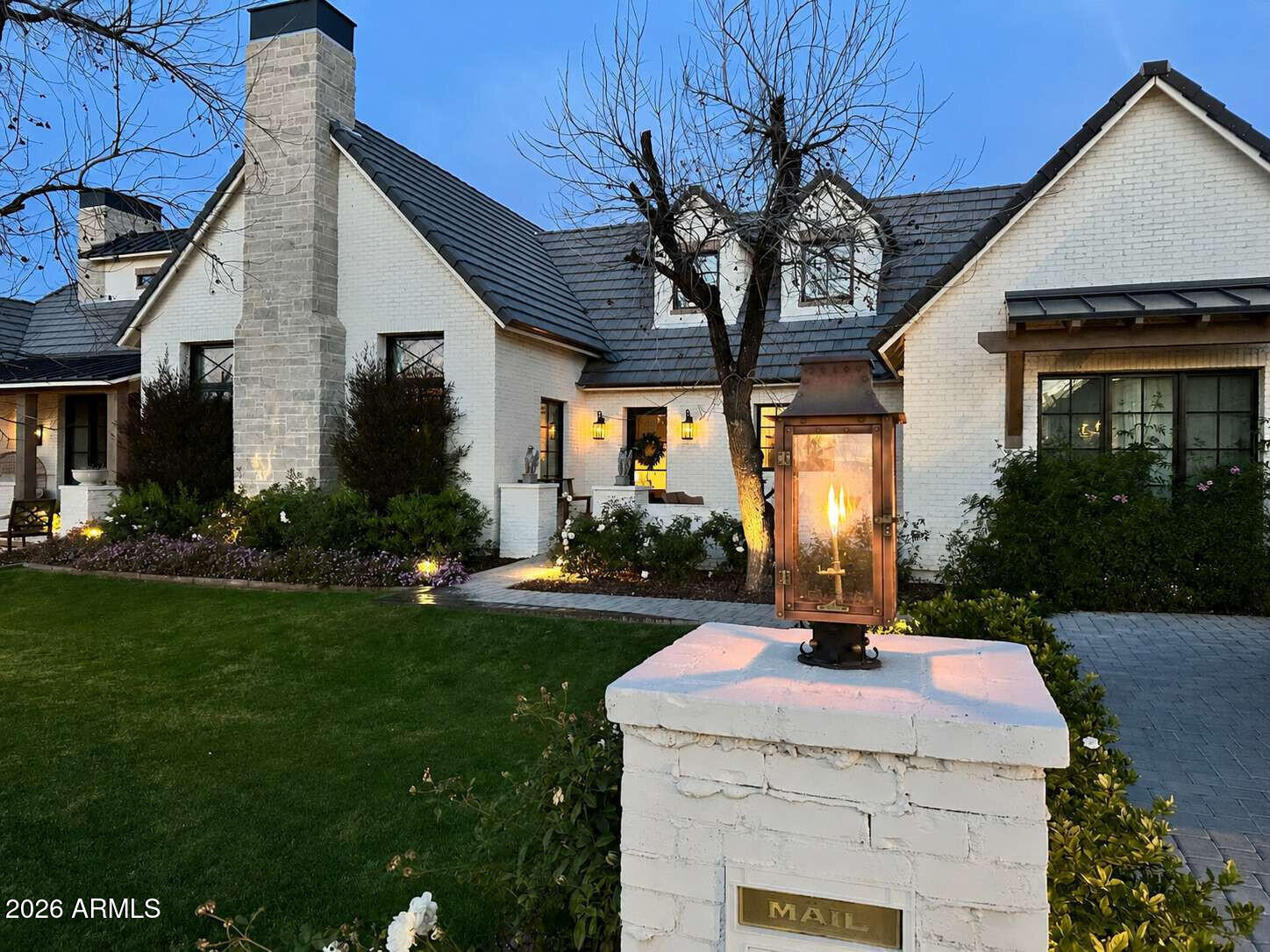 PECAN LIGHTS - Residential