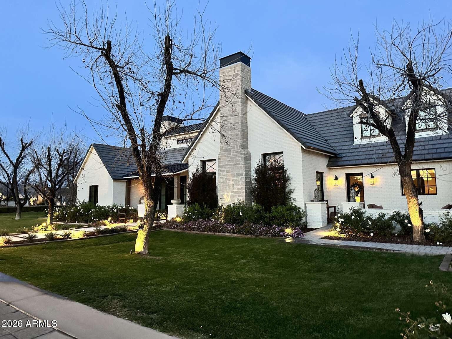 PECAN LIGHTS - Residential