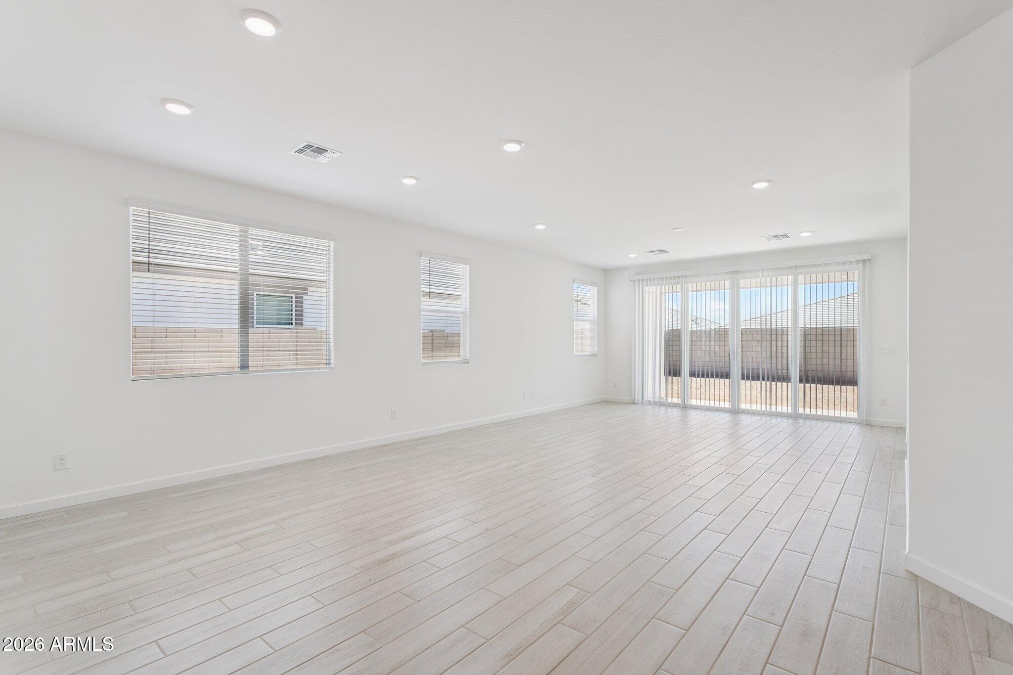ALORAVITA NORTH PHASE 3 PARCEL 11 - Residential