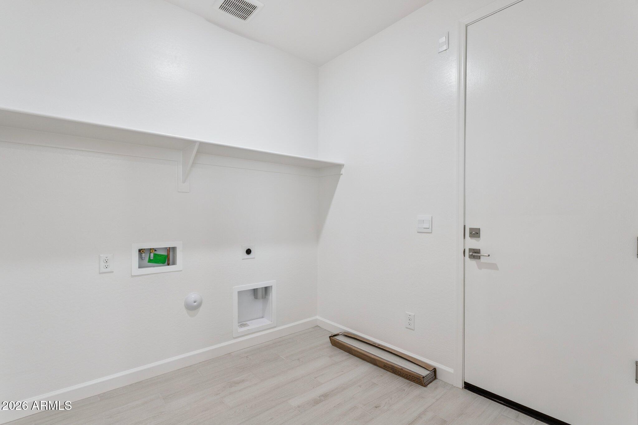 ALORAVITA NORTH PHASE 3 PARCEL 11 - Residential