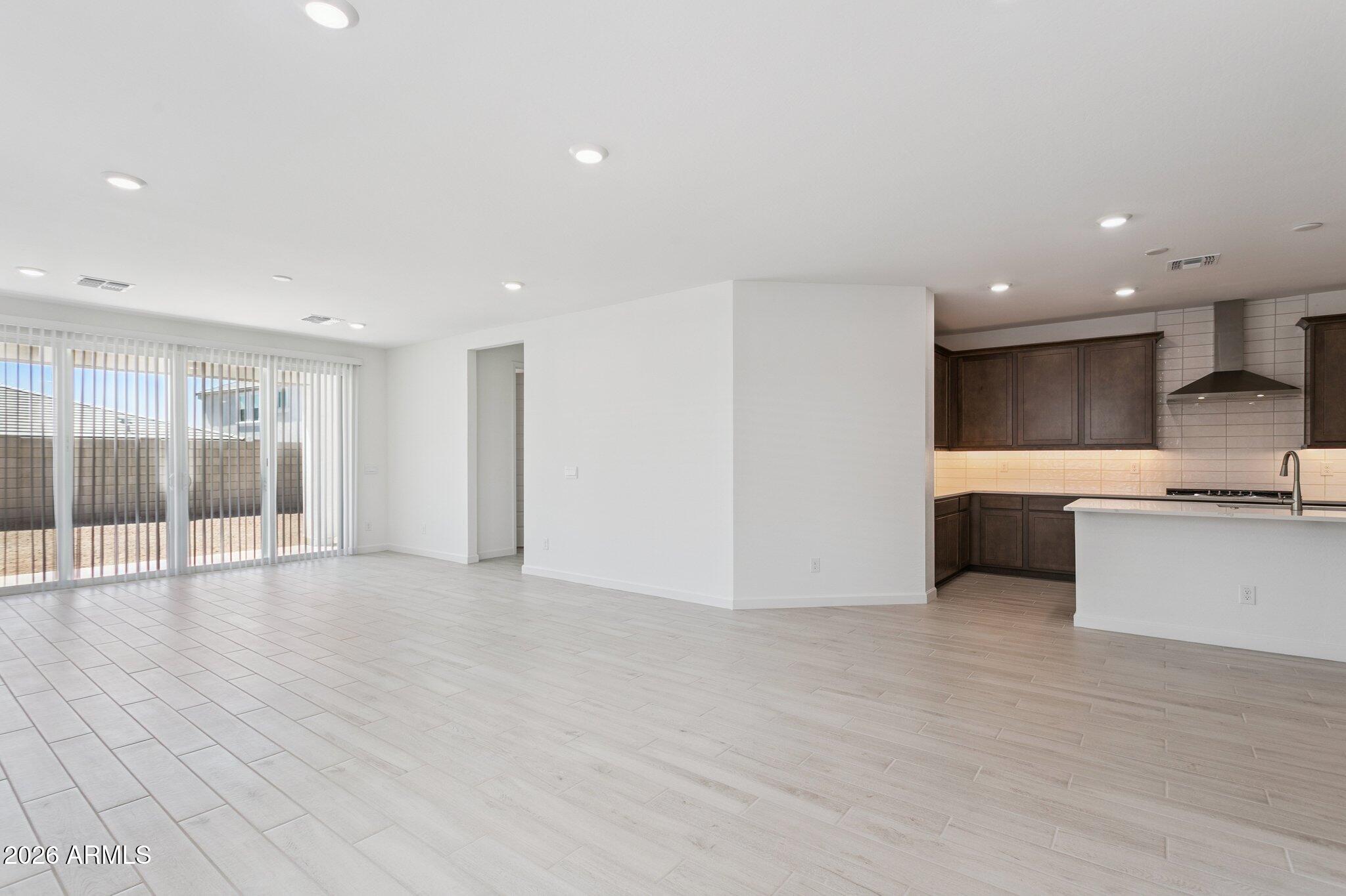 ALORAVITA NORTH PHASE 3 PARCEL 11 - Residential