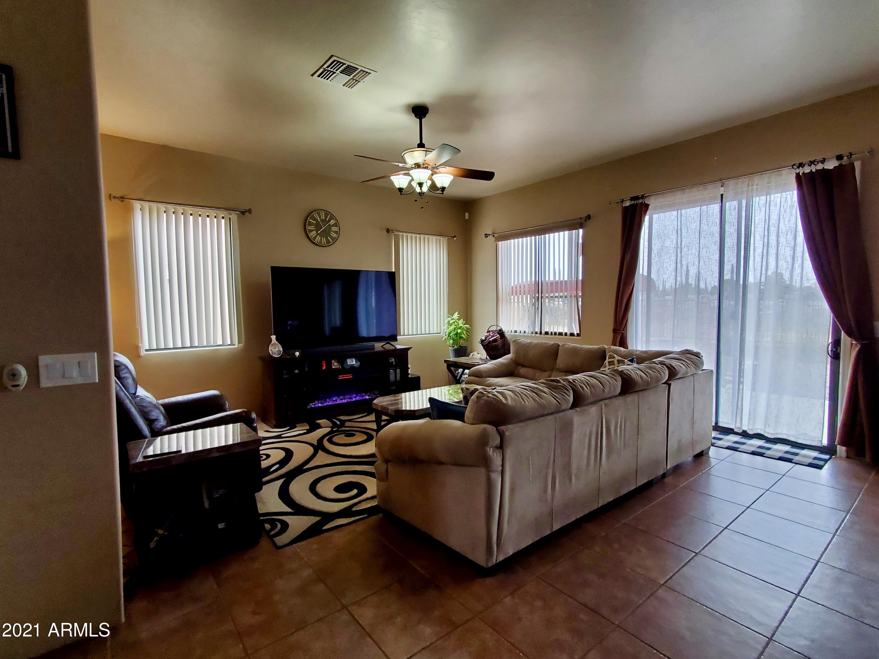 REFLECTIONS AT VALIENTE - Residential