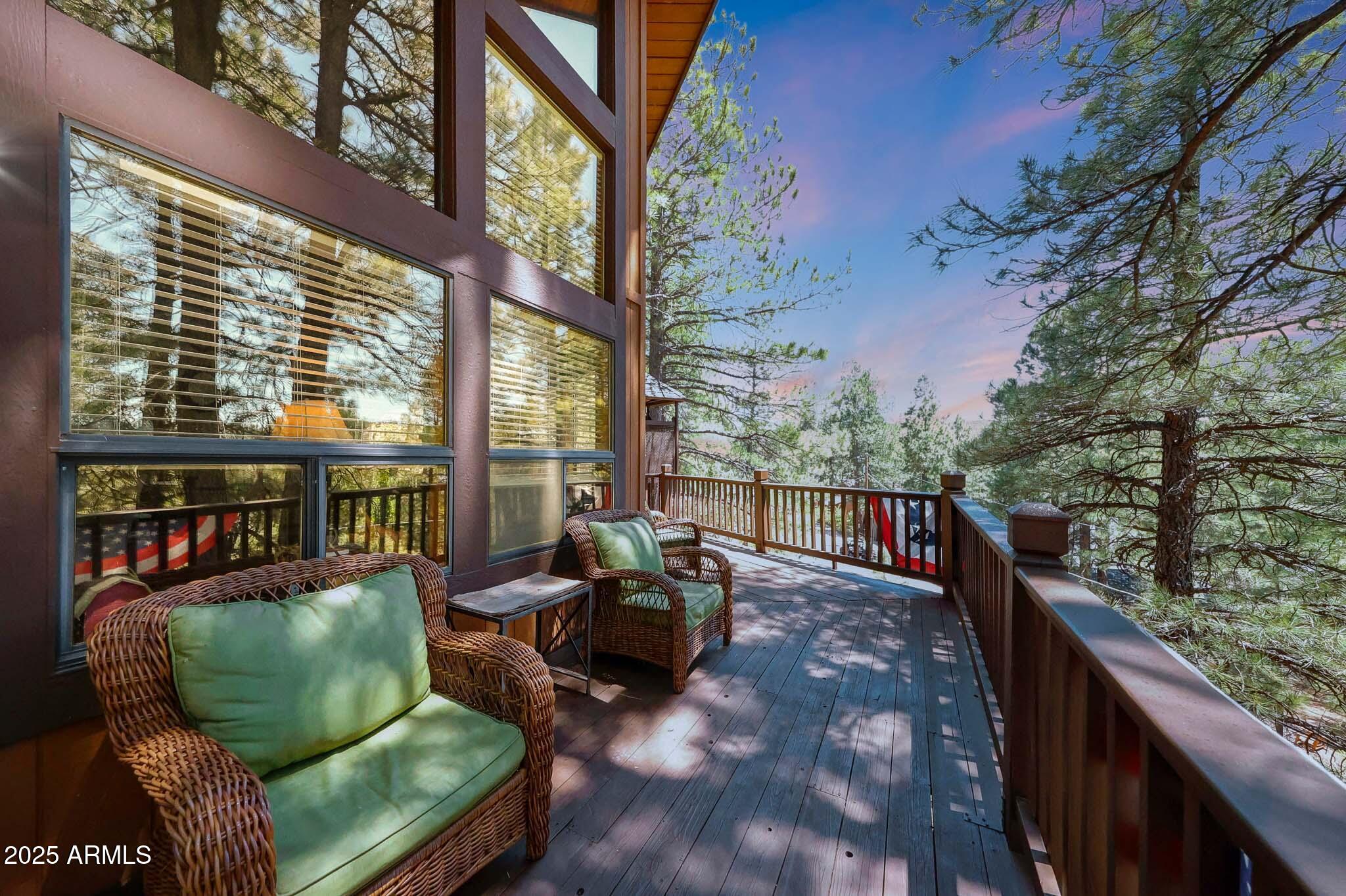 PINEWOOD 17 - Residential