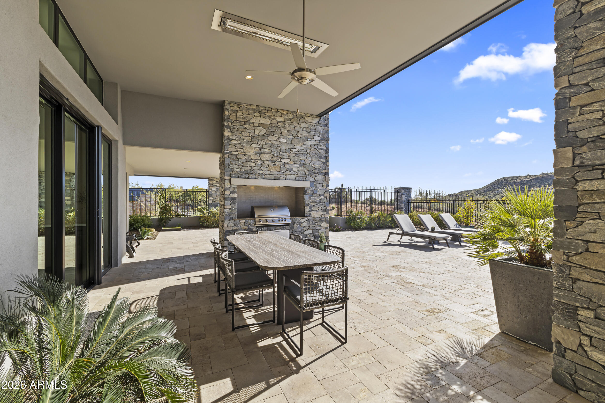 DESERT MOUNTAIN - Residential