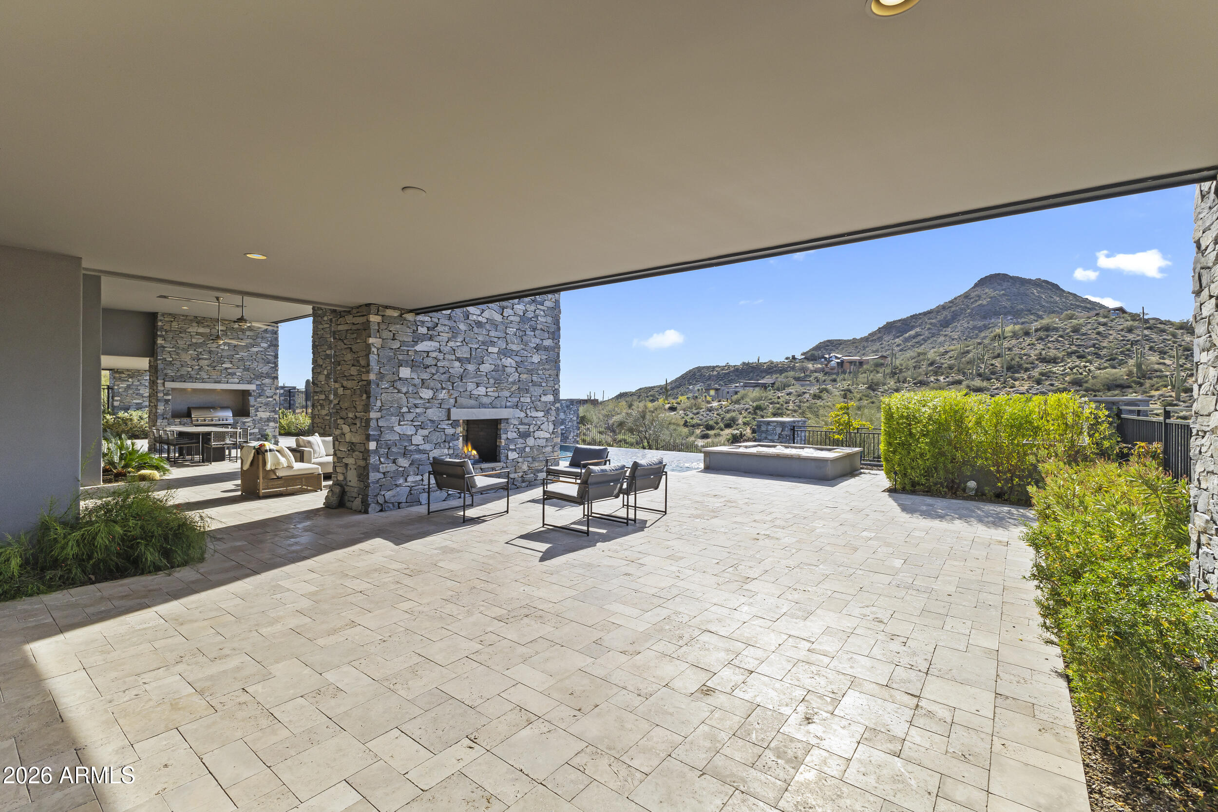 DESERT MOUNTAIN - Residential