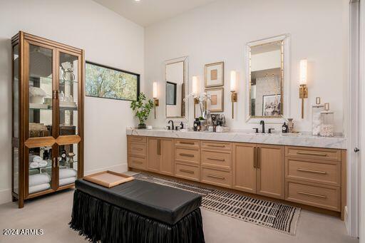 PINNACLE PEAK PLACE - Residential