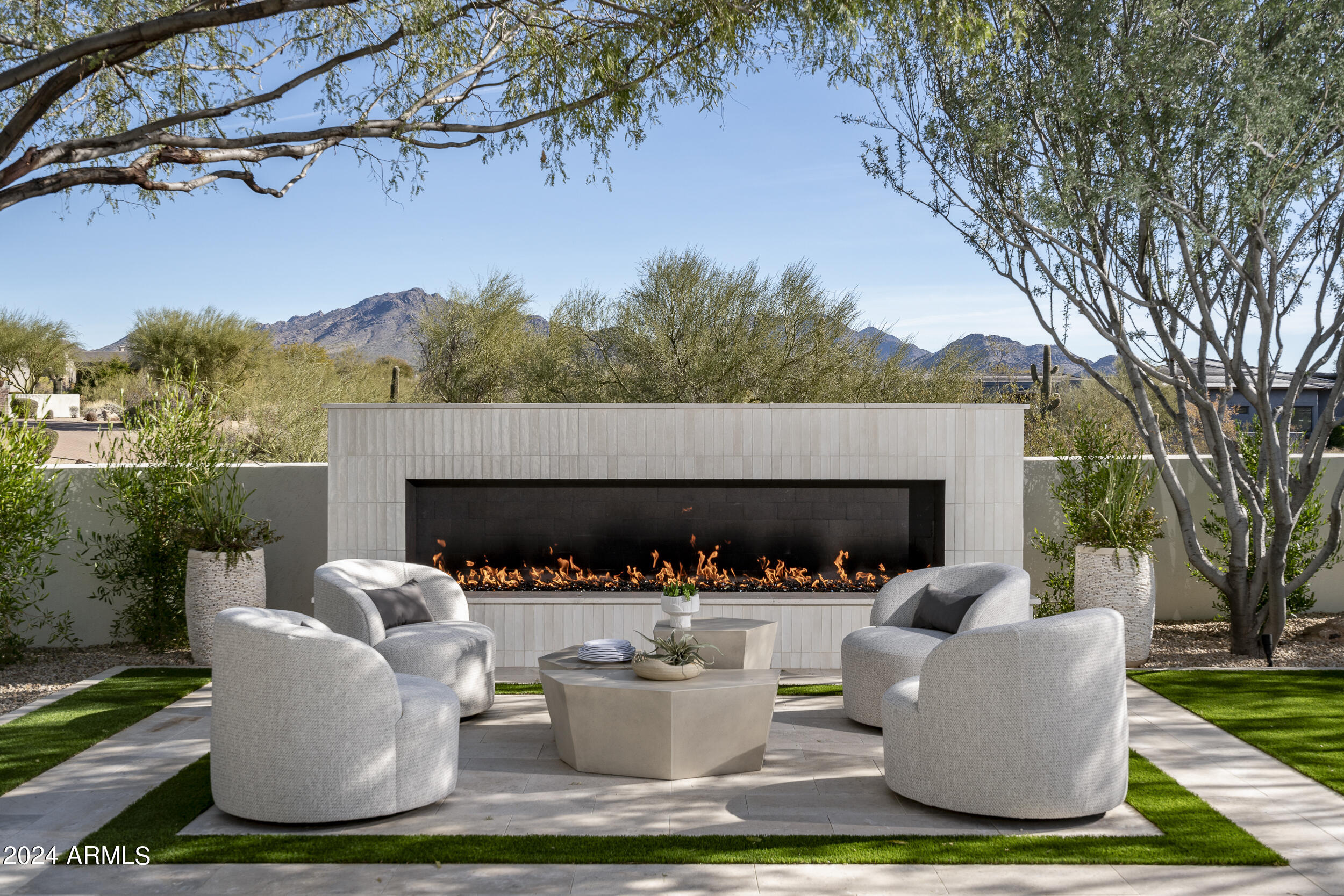 PINNACLE PEAK PLACE - Residential