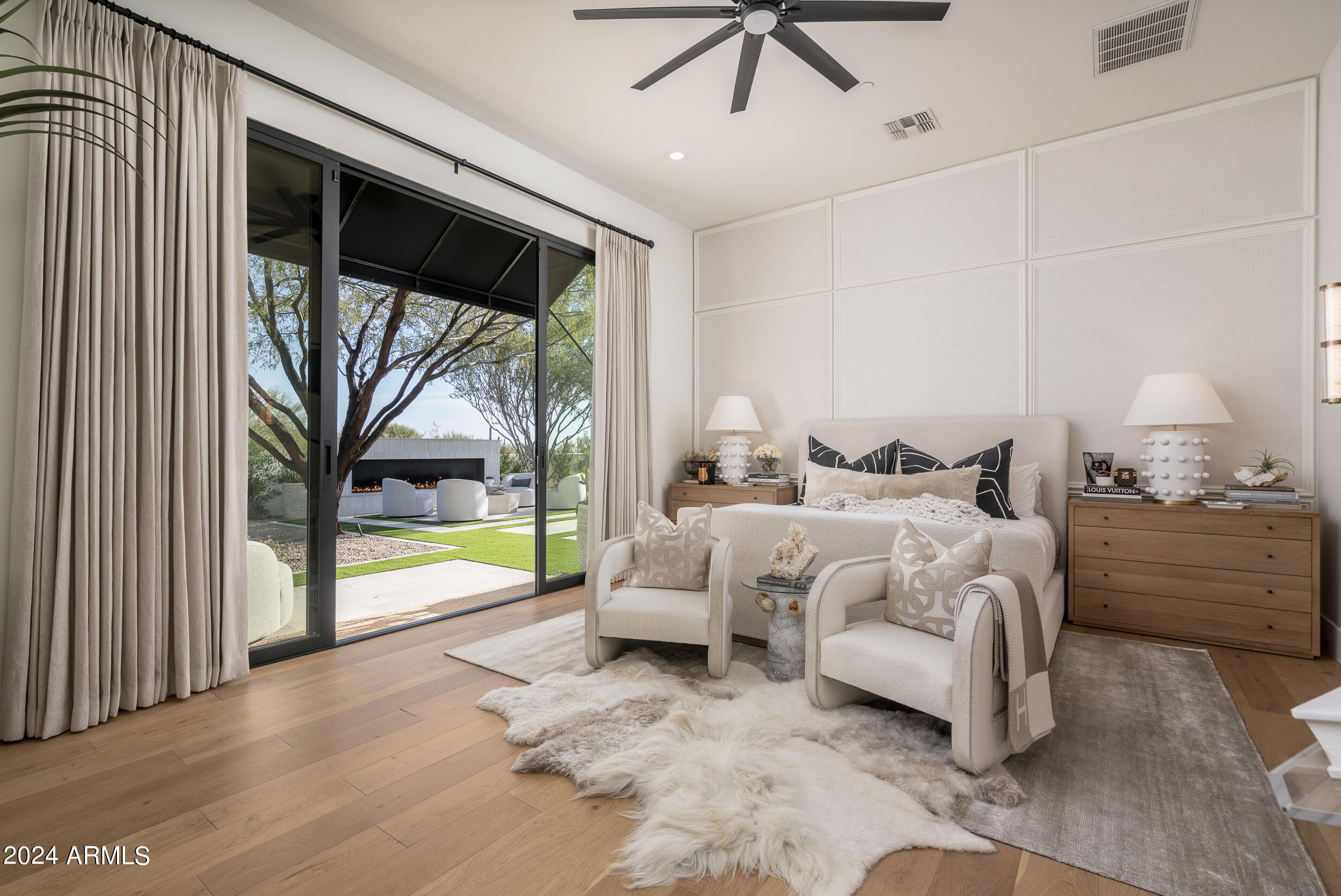 PINNACLE PEAK PLACE - Residential