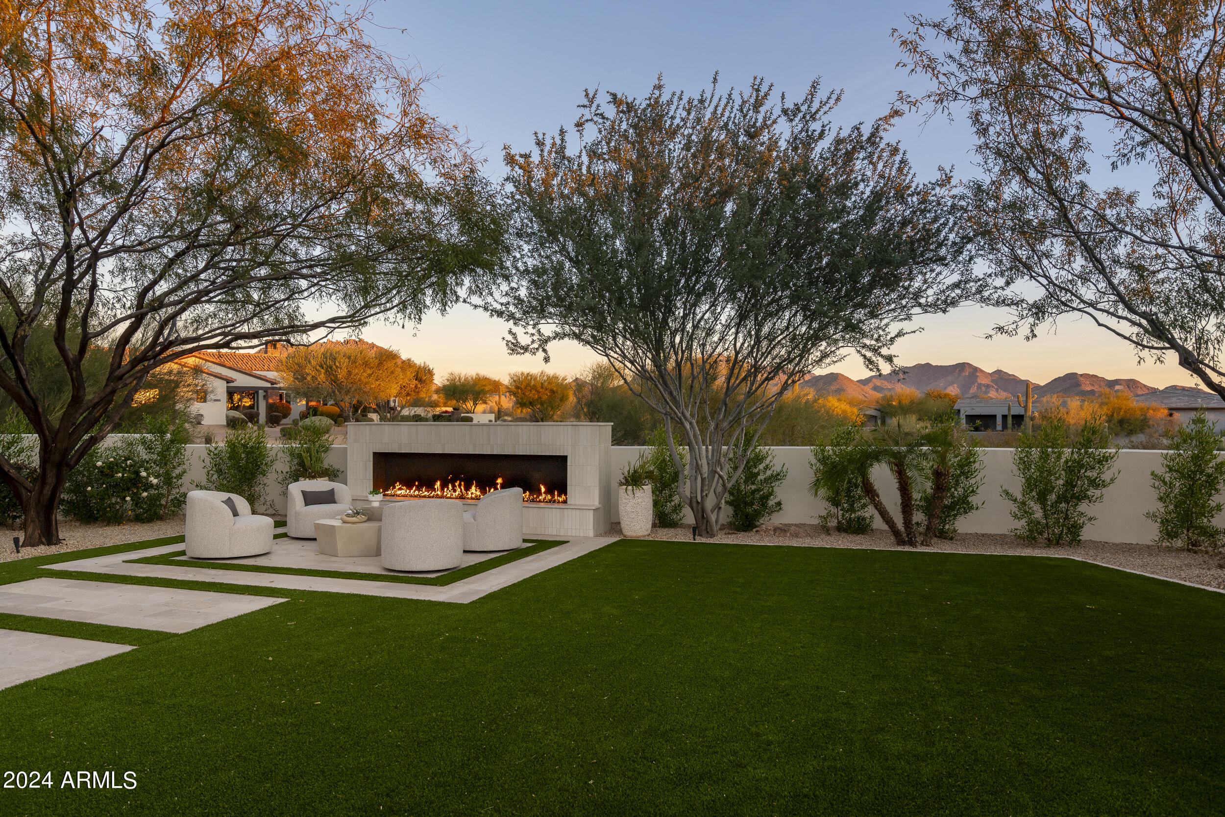 PINNACLE PEAK PLACE - Residential