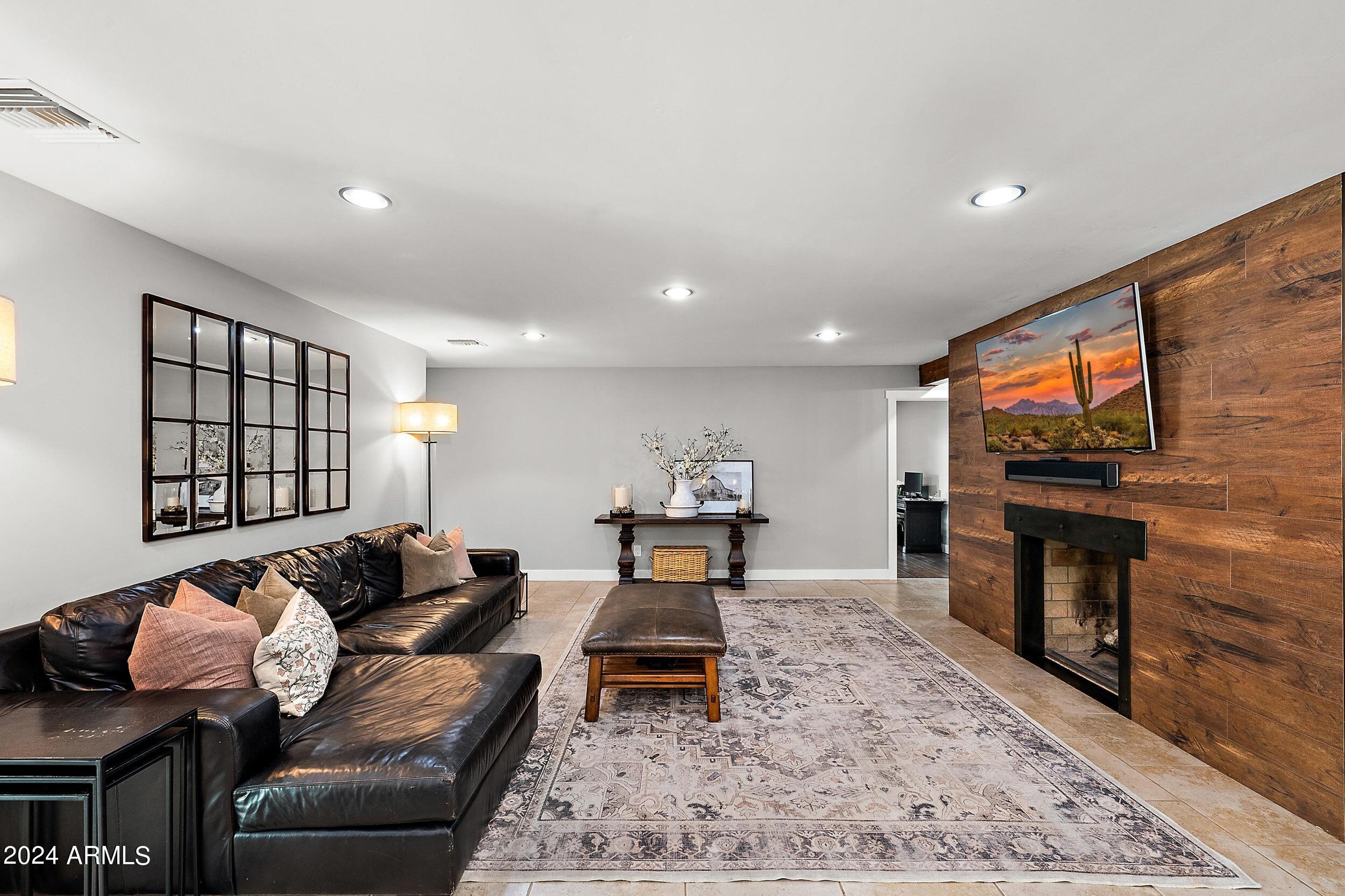 PARADISE PARK TRAILS 2 - Residential