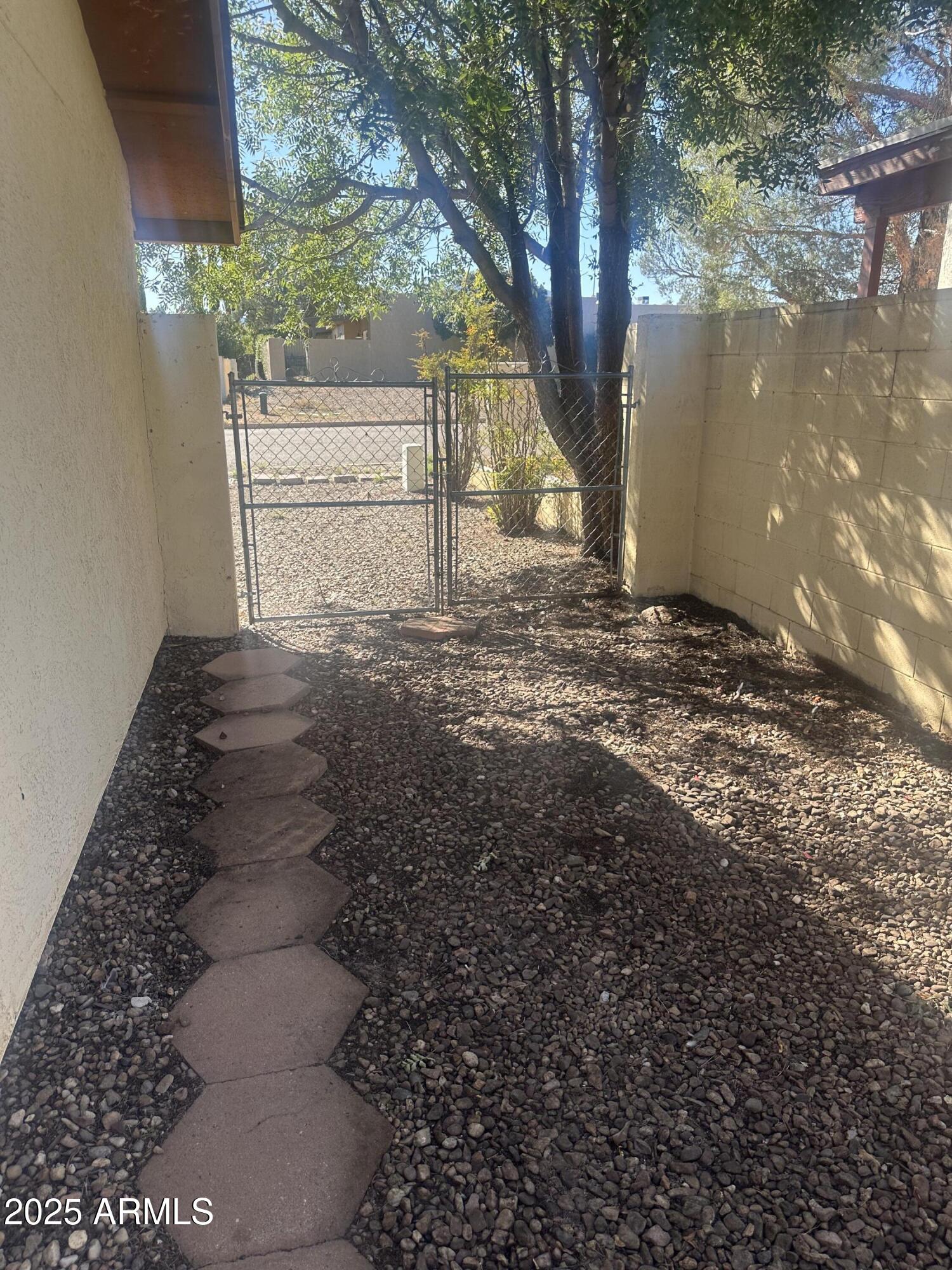 SEIS CASITAS - Residential