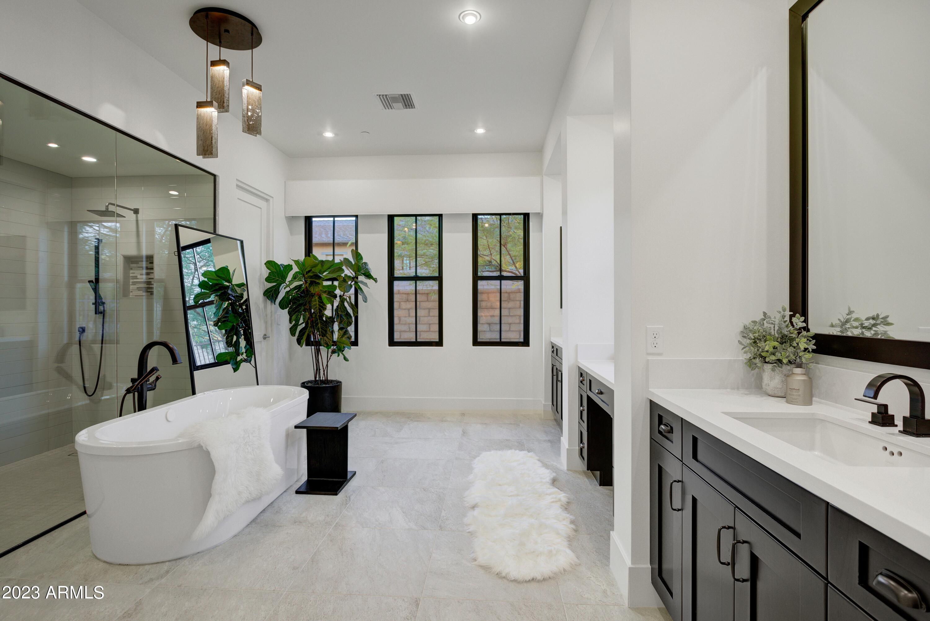 WHITE HORSE - Residential