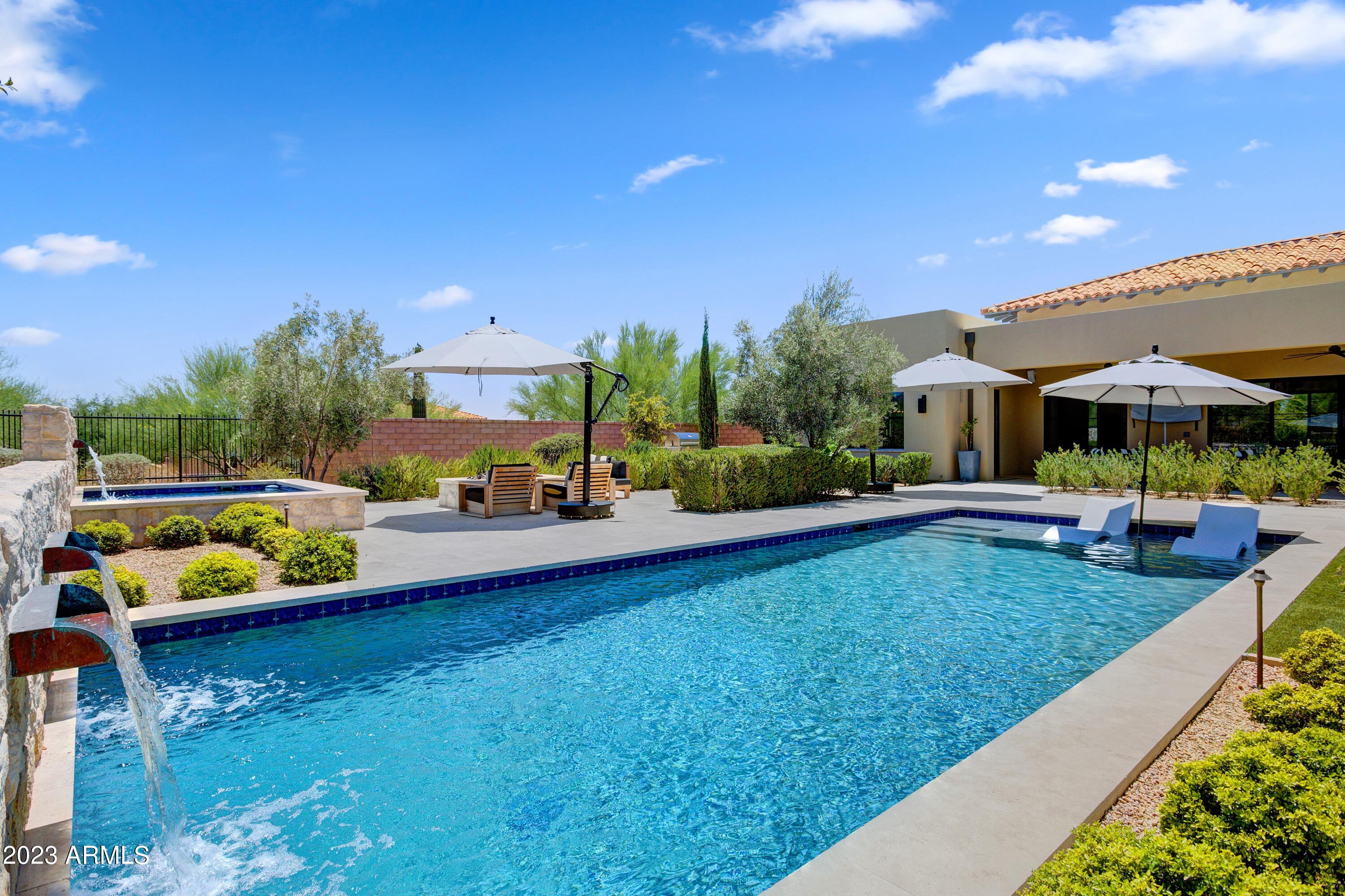 WHITE HORSE - Residential