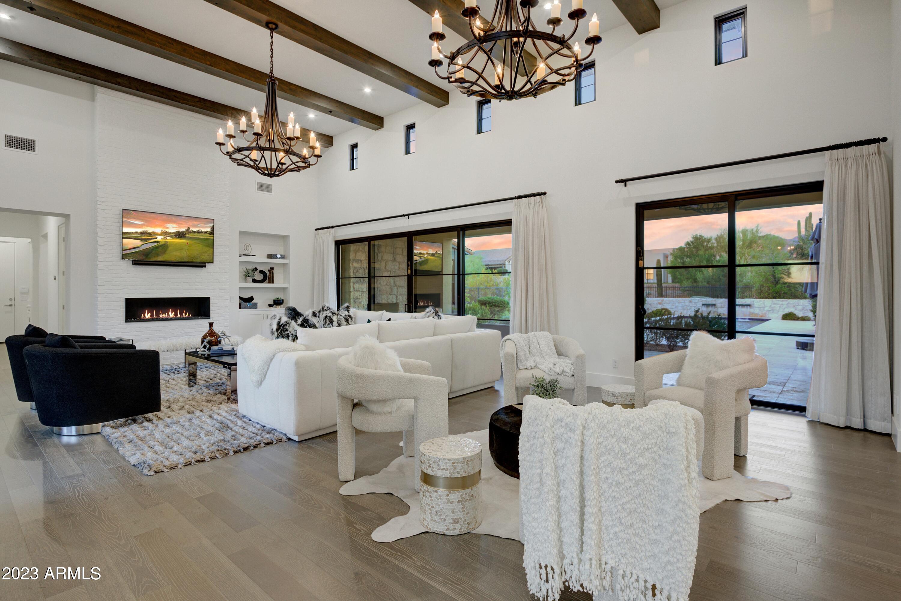 WHITE HORSE - Residential