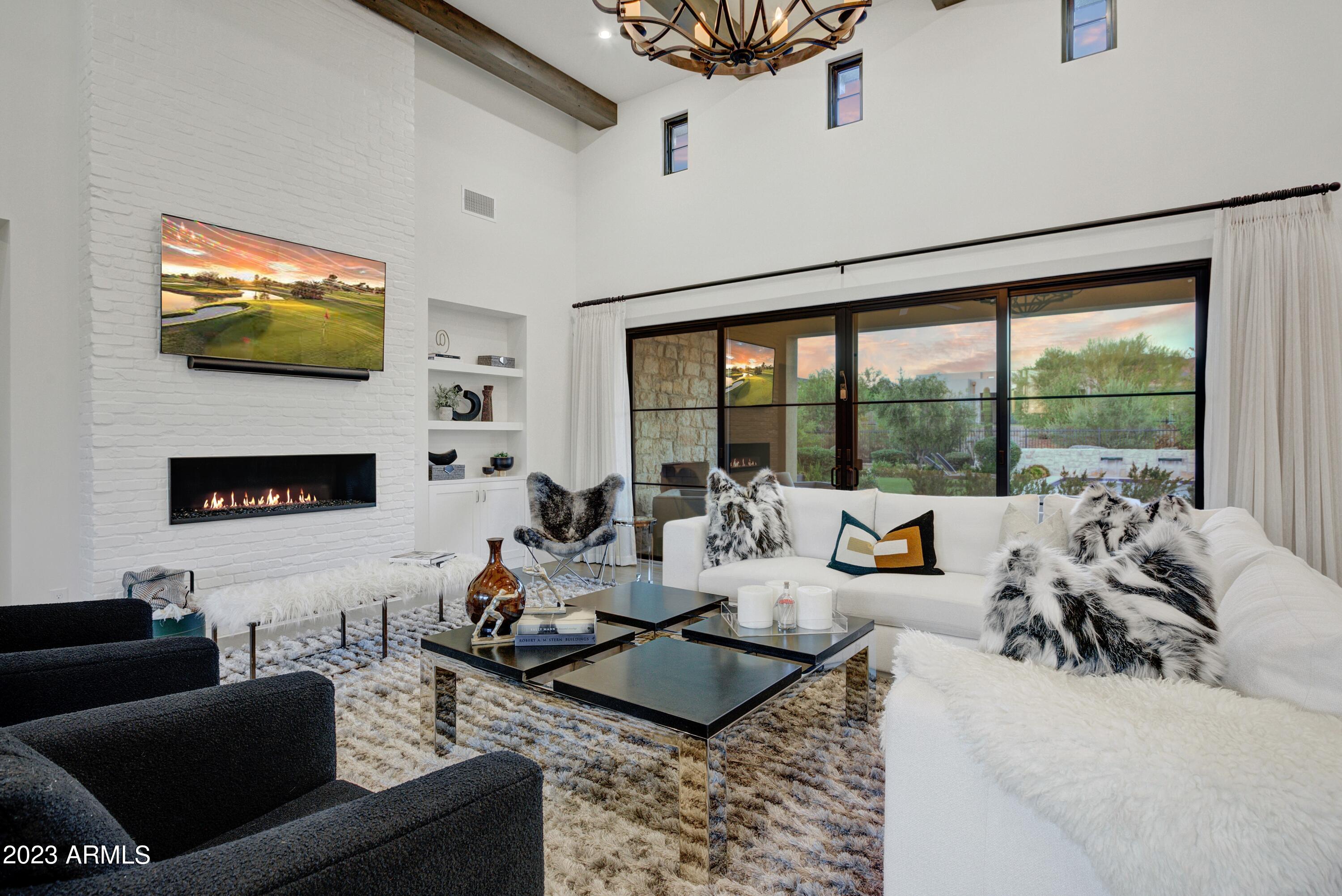 WHITE HORSE - Residential