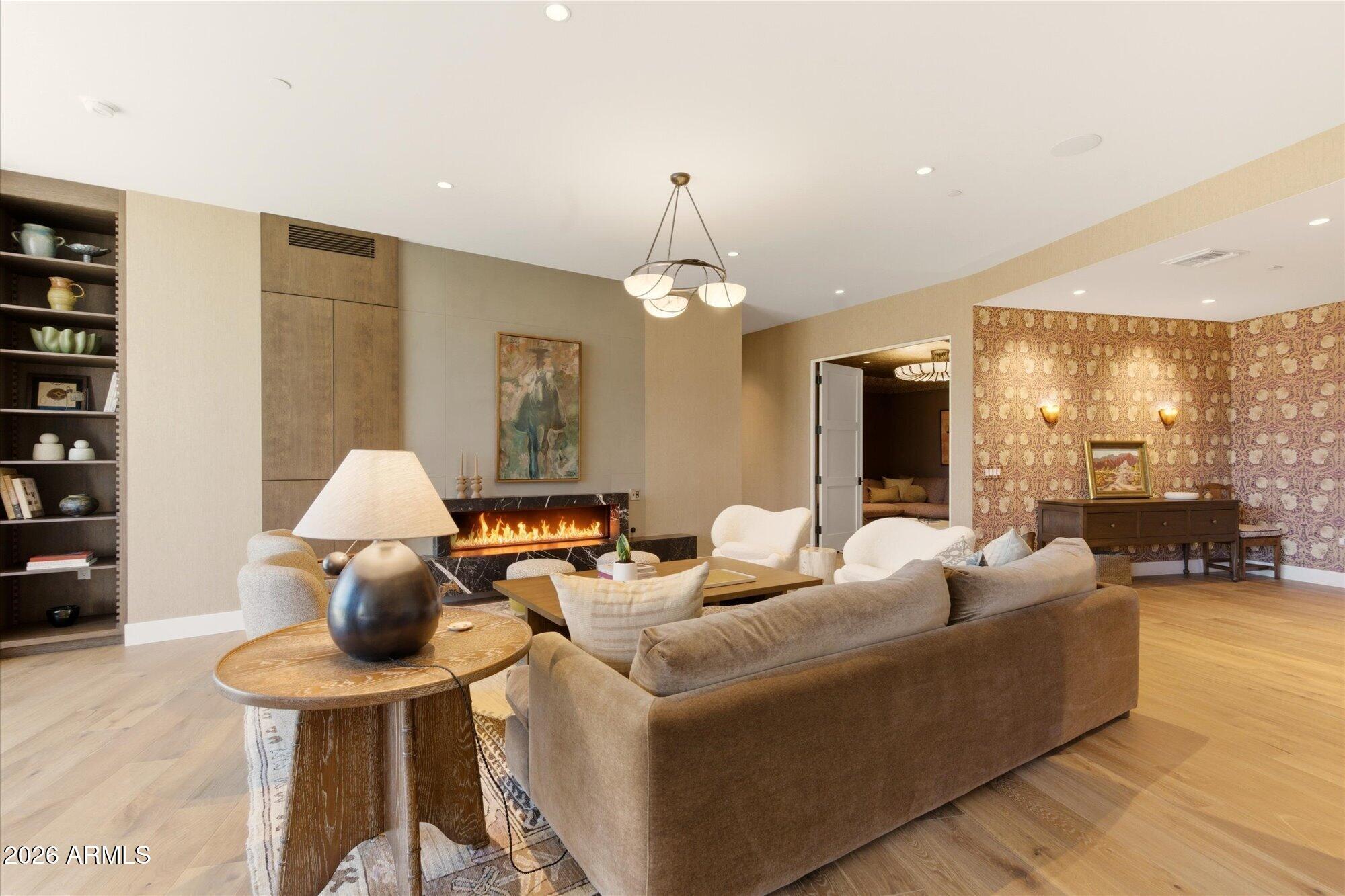 ASCENT AT THE PHOENICIAN MOUNTAINSIDE CONDOMINIUMS - Residential