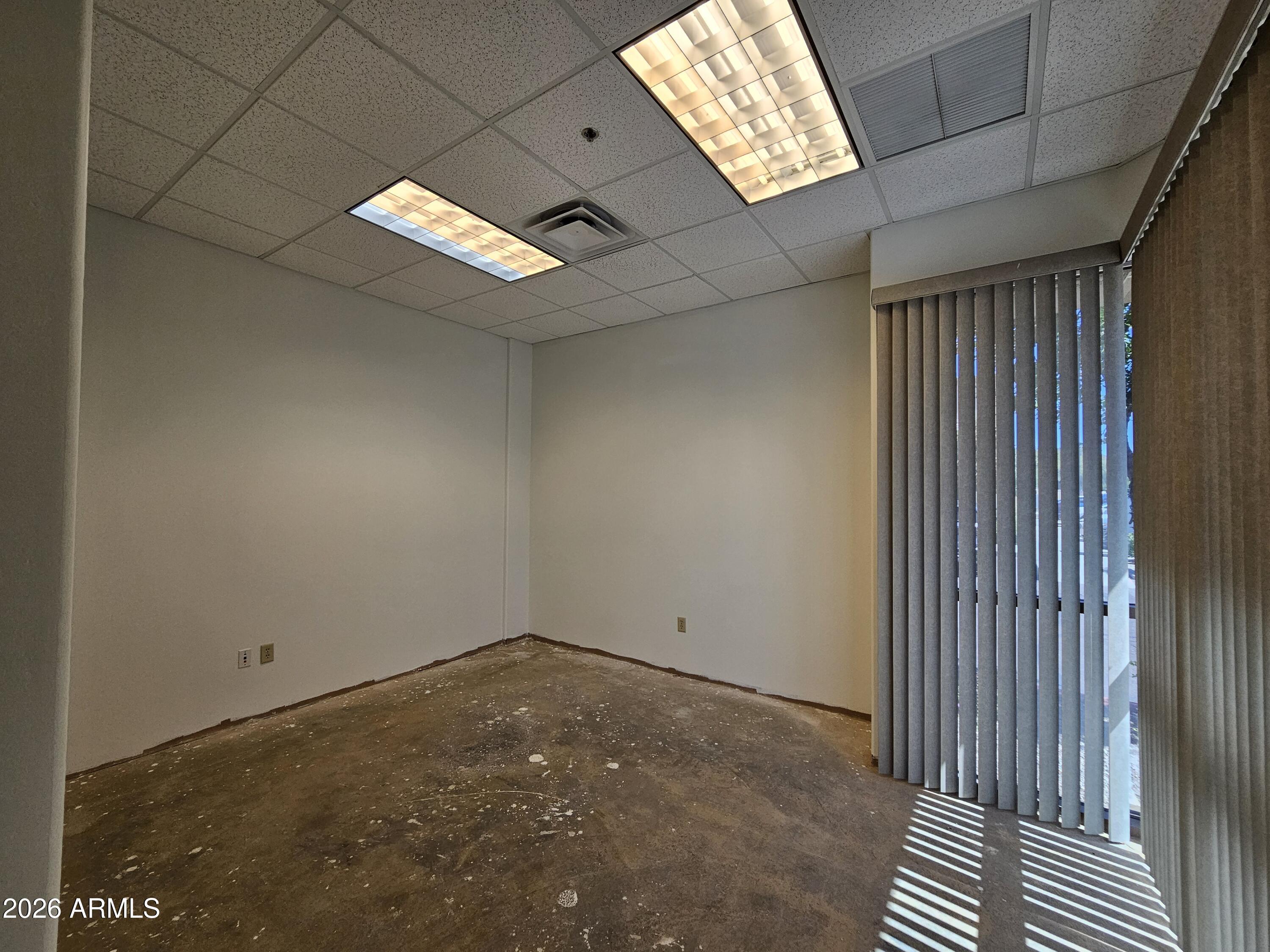 ARROWHEAD OFFICE PLAZA - Commercial Lease